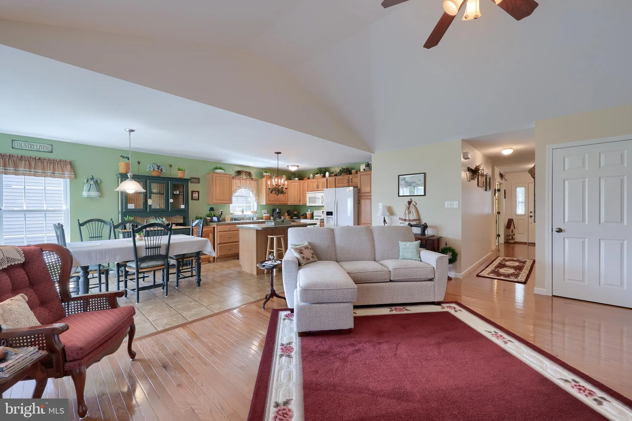 Gordonville, Pennsylvania 17529, United States, 3 Bedrooms Bedrooms, ,2 BathroomsBathrooms,Residential,Pending,123388