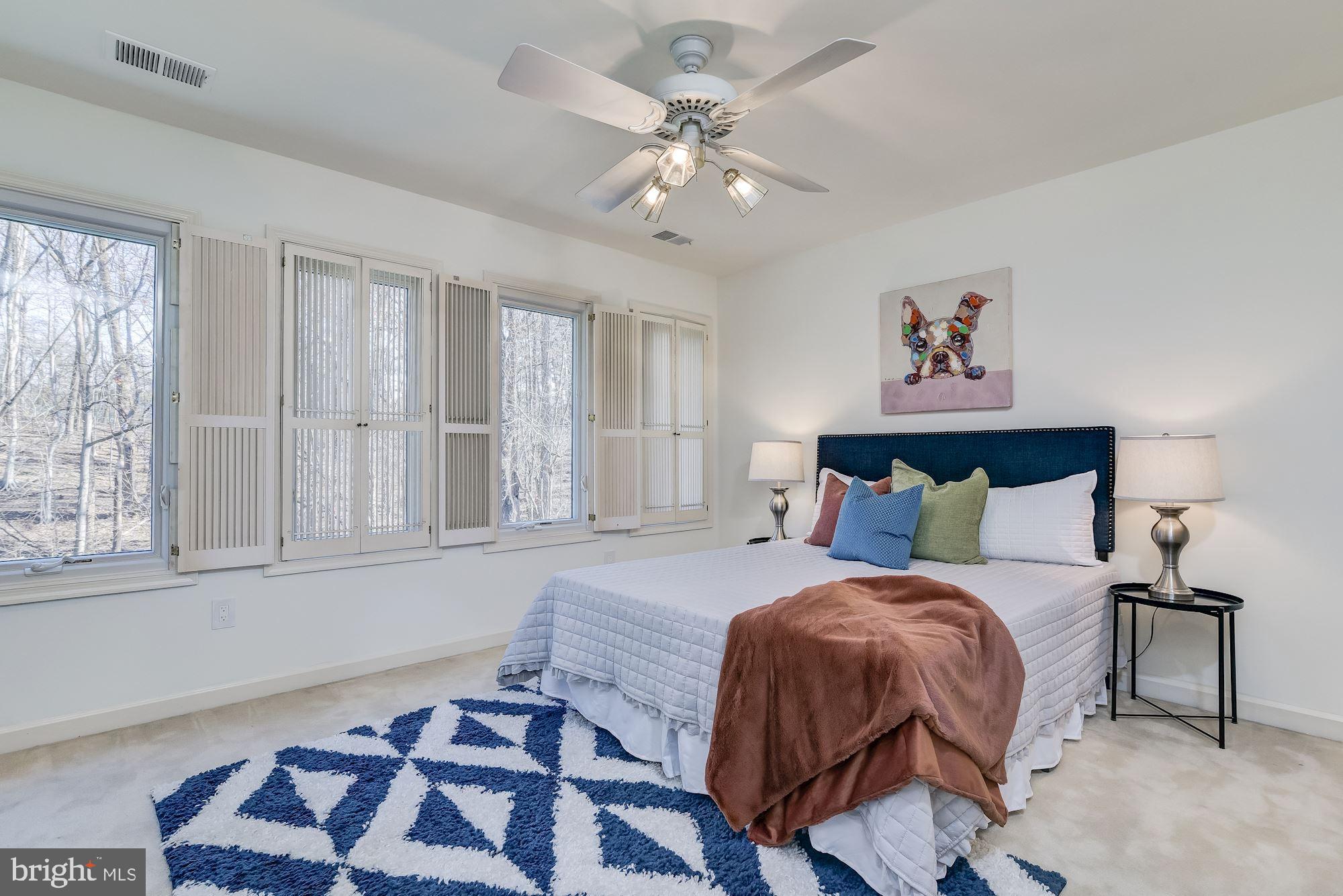 CARDEROCK SPRINGS - Residential