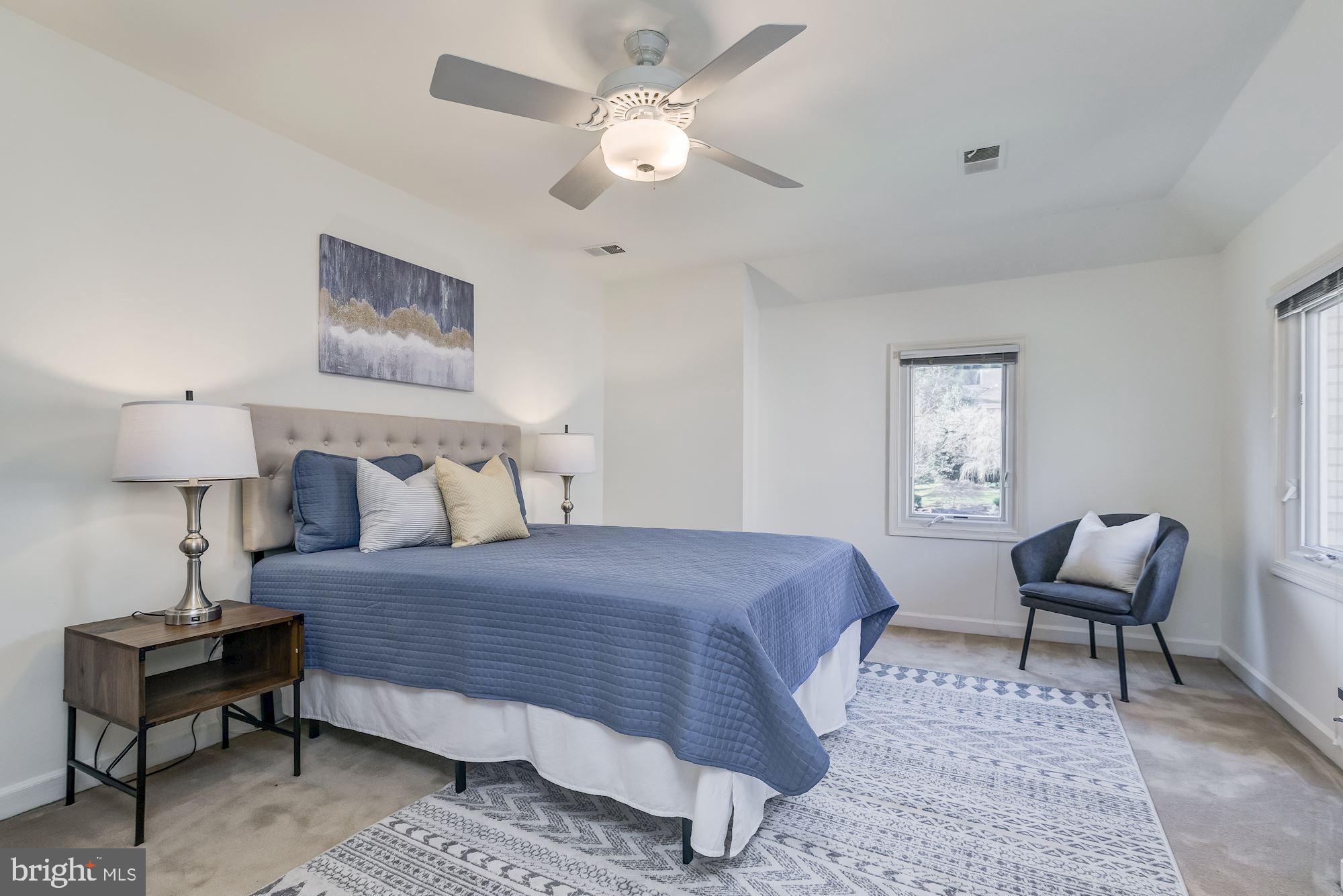 CARDEROCK SPRINGS - Residential