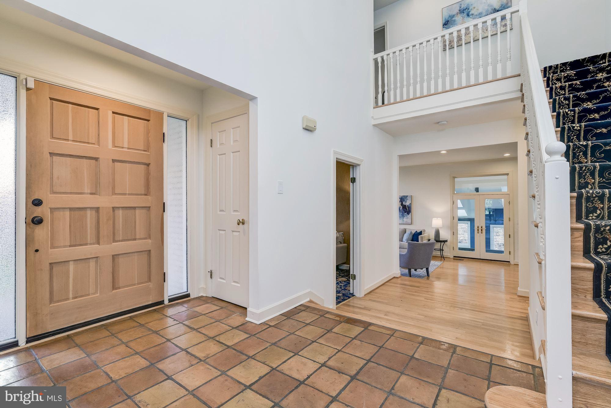 CARDEROCK SPRINGS - Residential