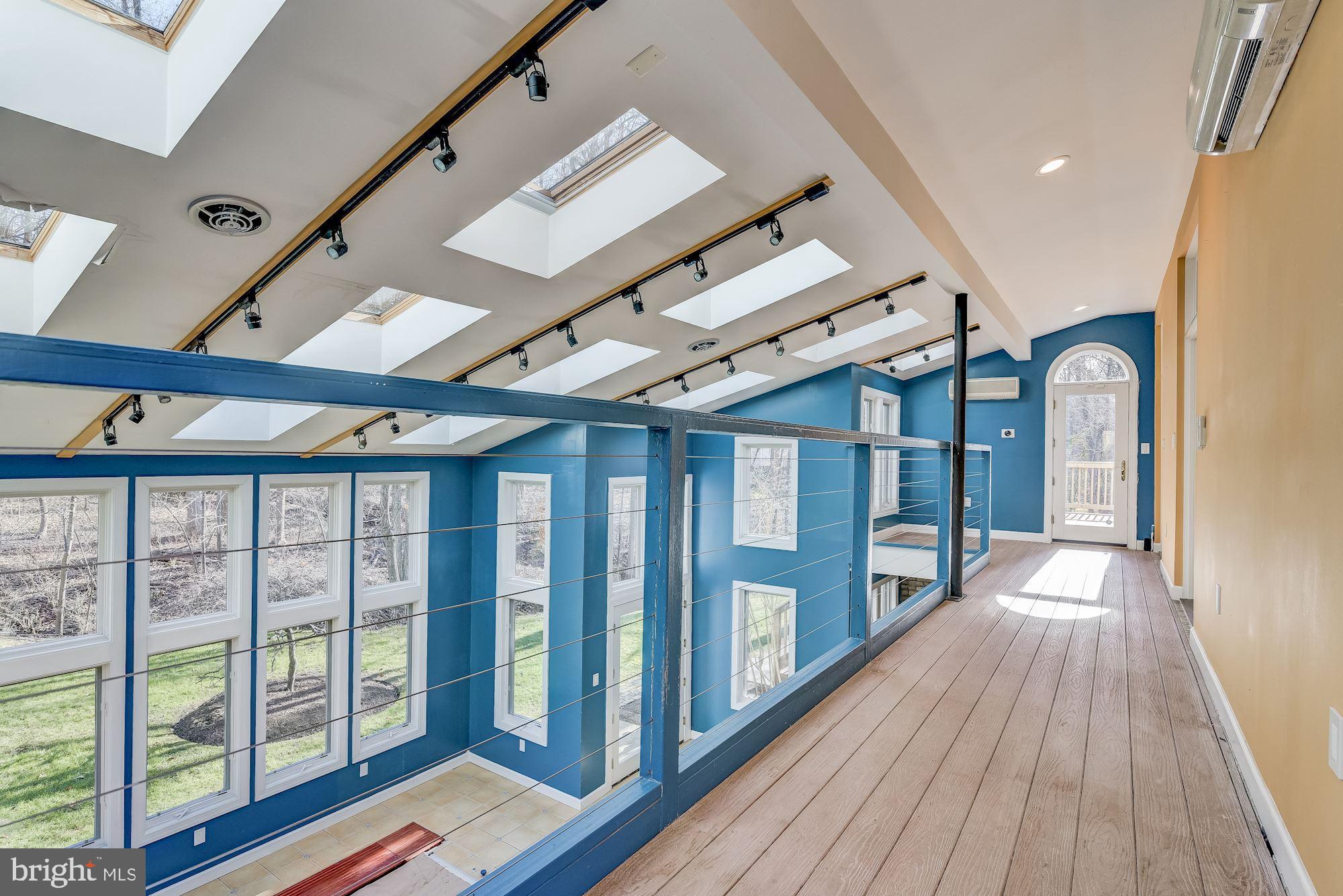 CARDEROCK SPRINGS - Residential