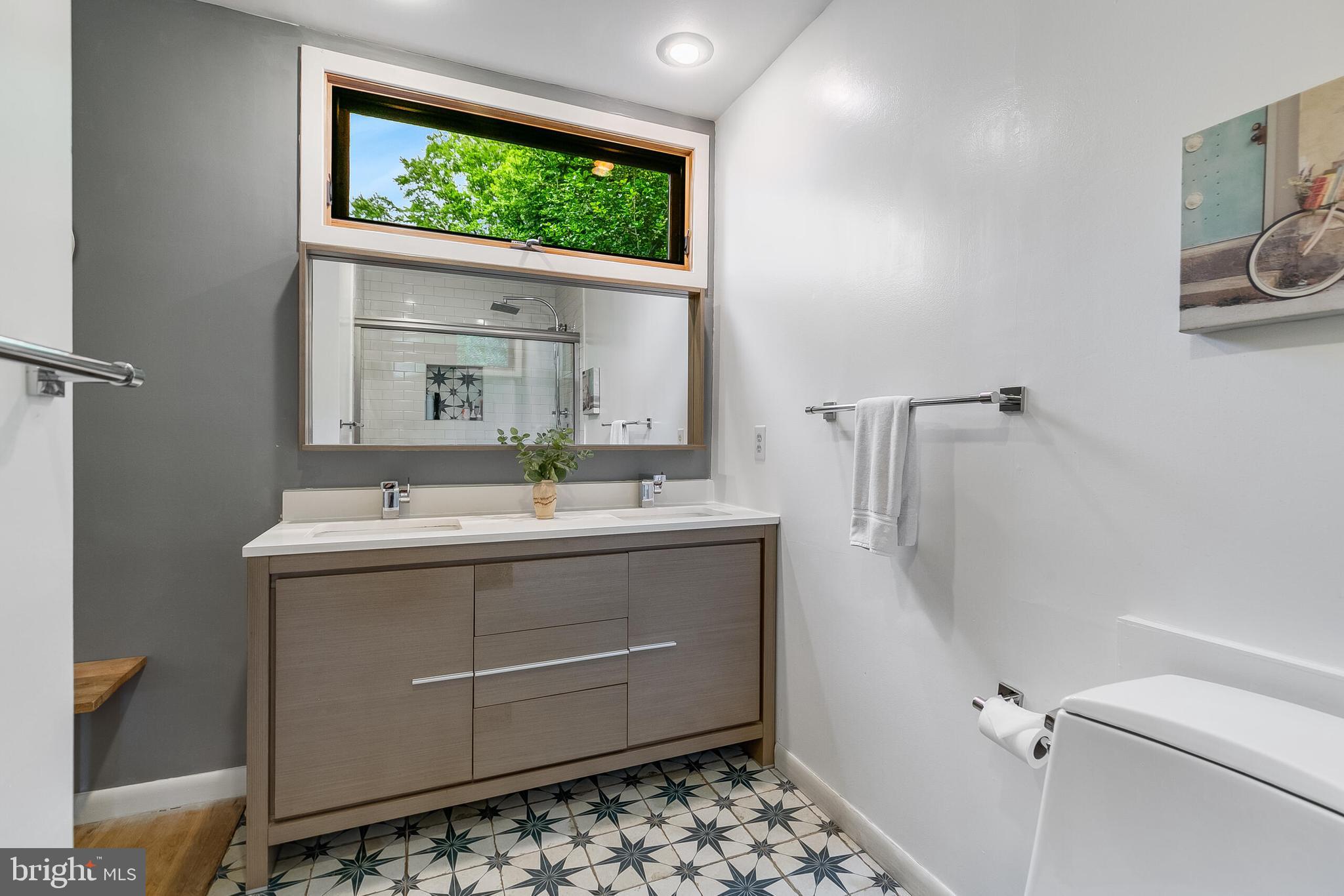 BEVERLY MANOR - Residential