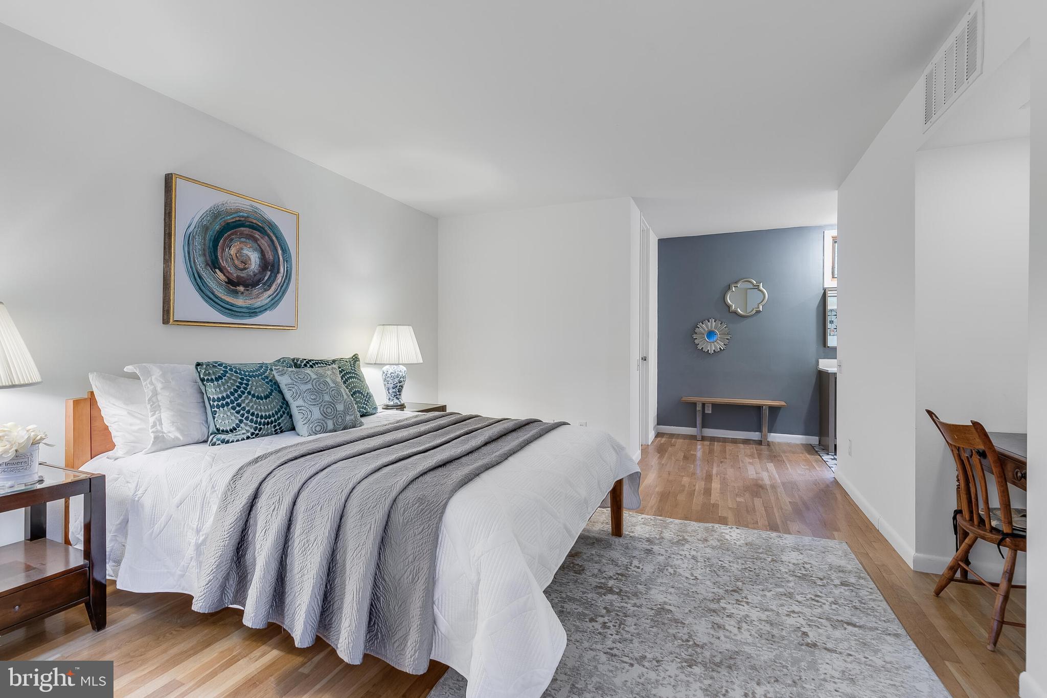 BEVERLY MANOR - Residential