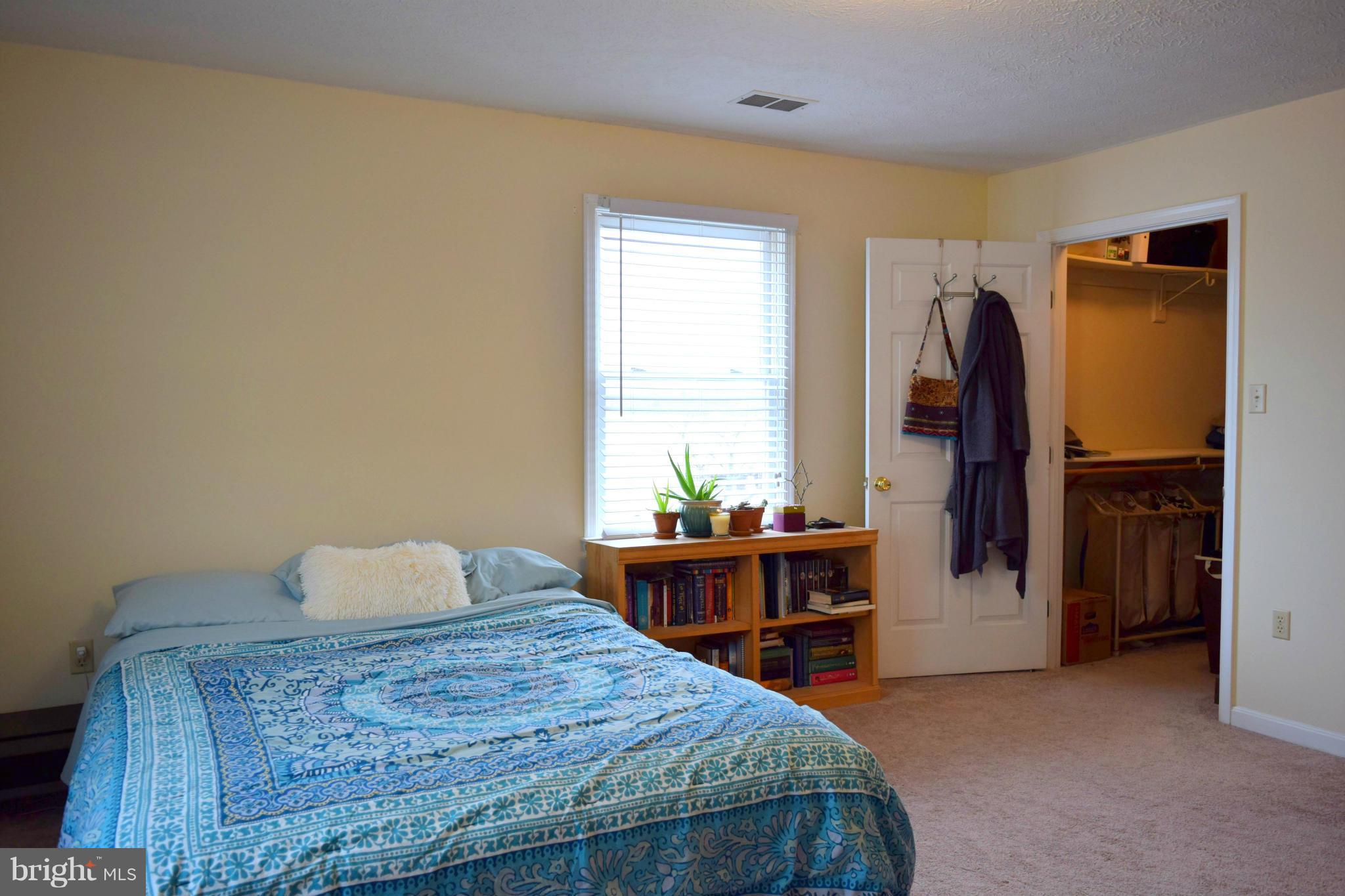 PLEASANT VALLEY EST - Residential