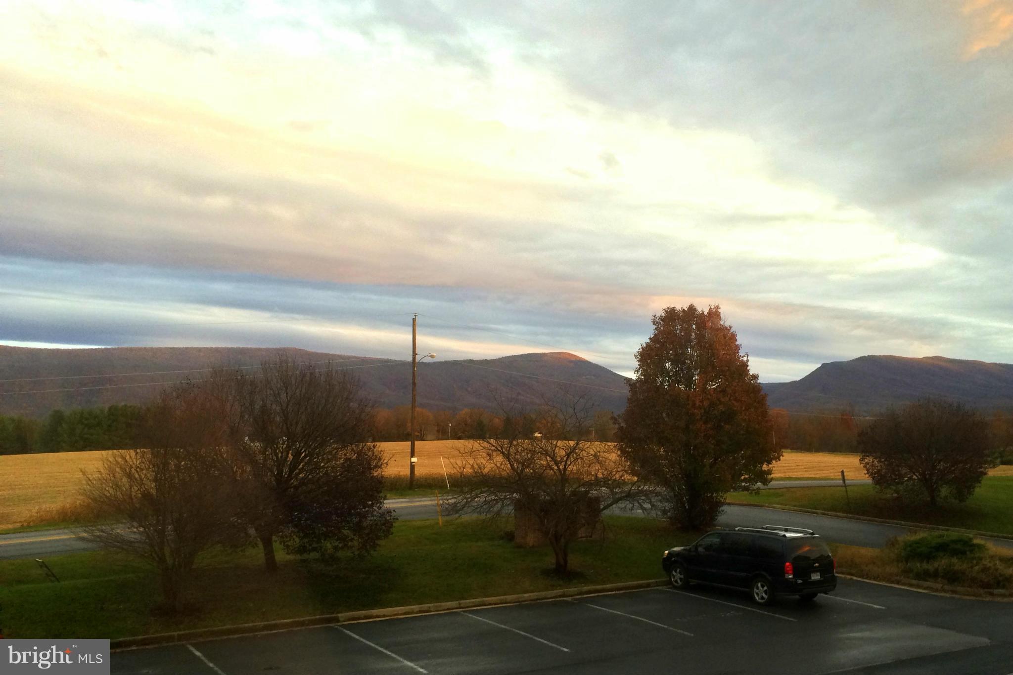 PLEASANT VALLEY EST - Residential