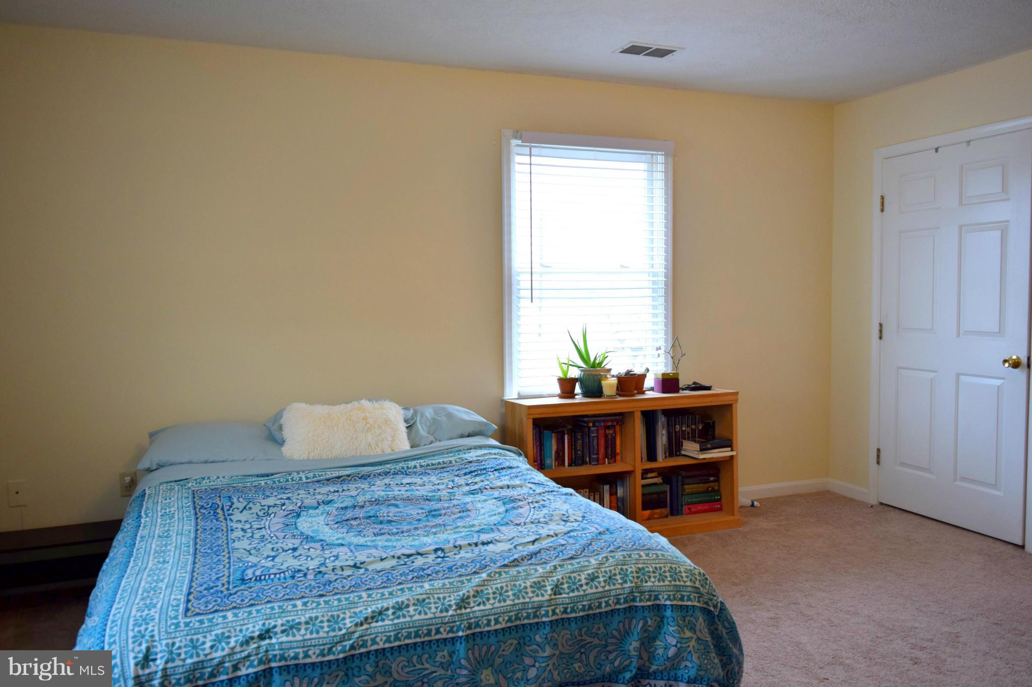 PLEASANT VALLEY EST - Residential