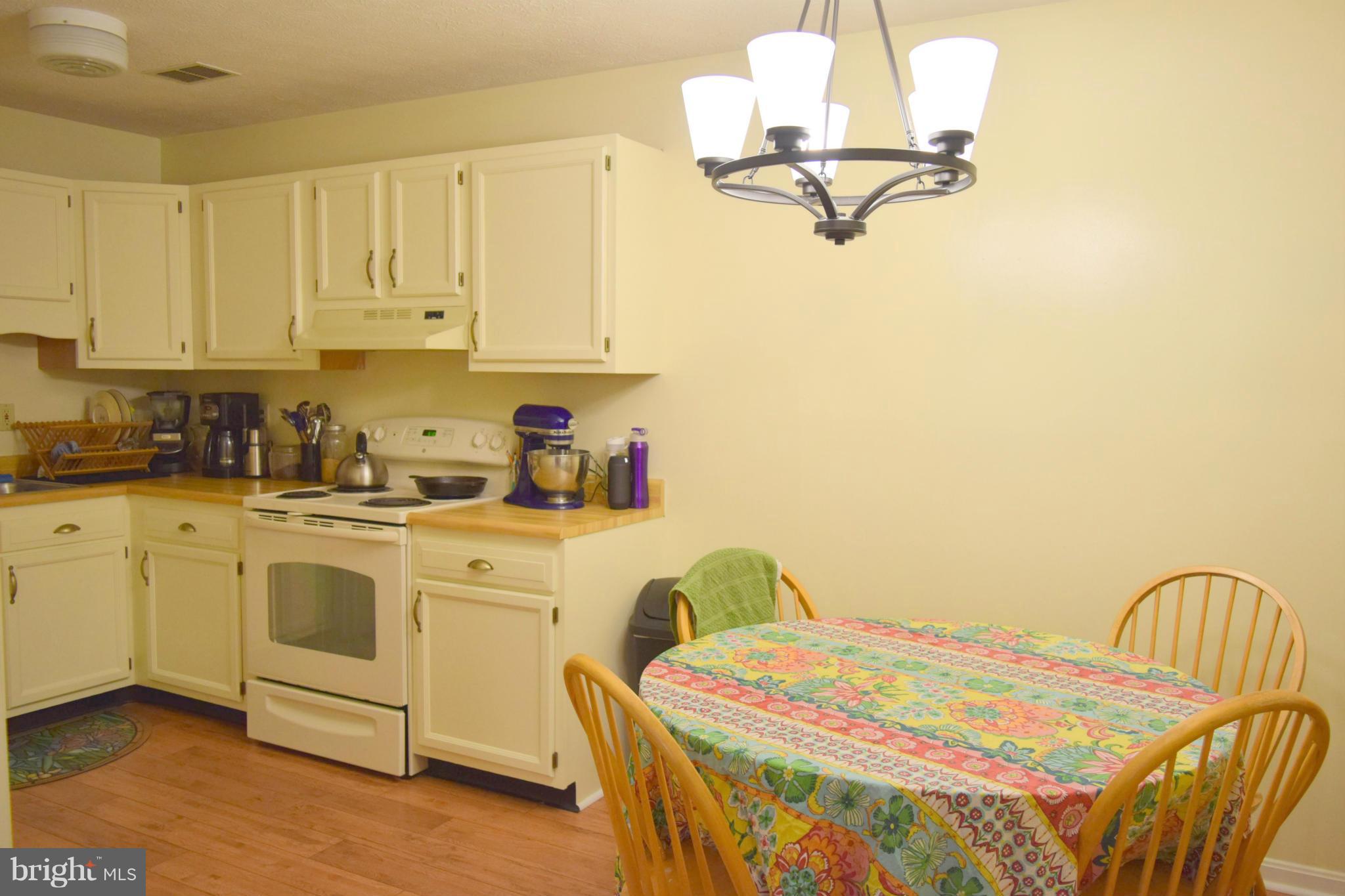 PLEASANT VALLEY EST - Residential