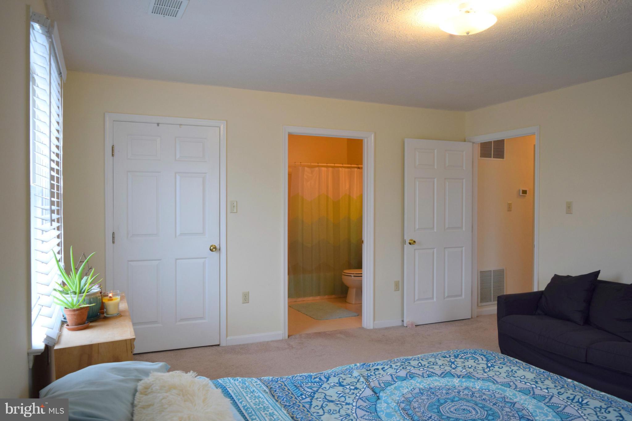 PLEASANT VALLEY EST - Residential