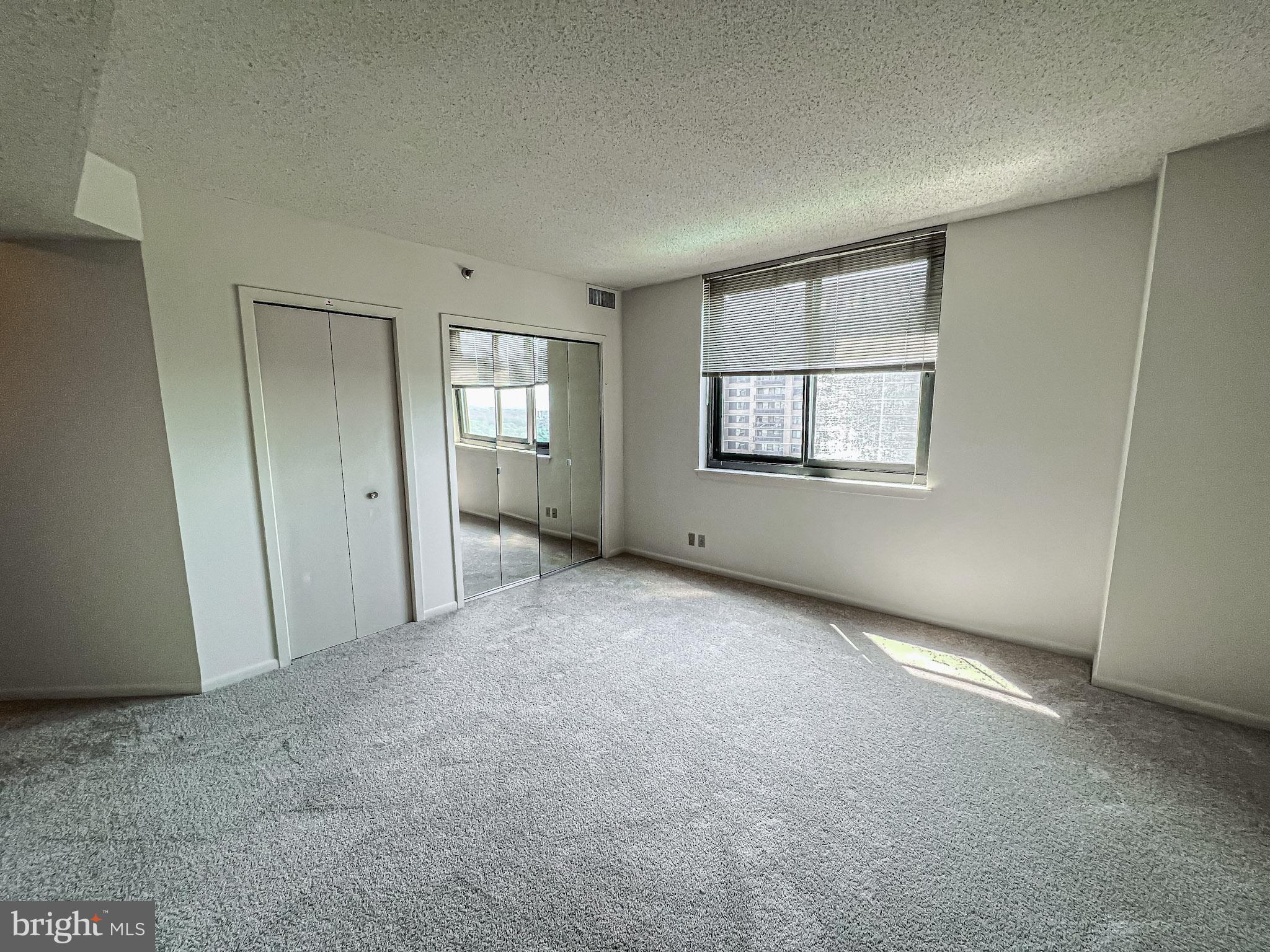 SKYLINE SQUARE CONDO - Residential Lease
