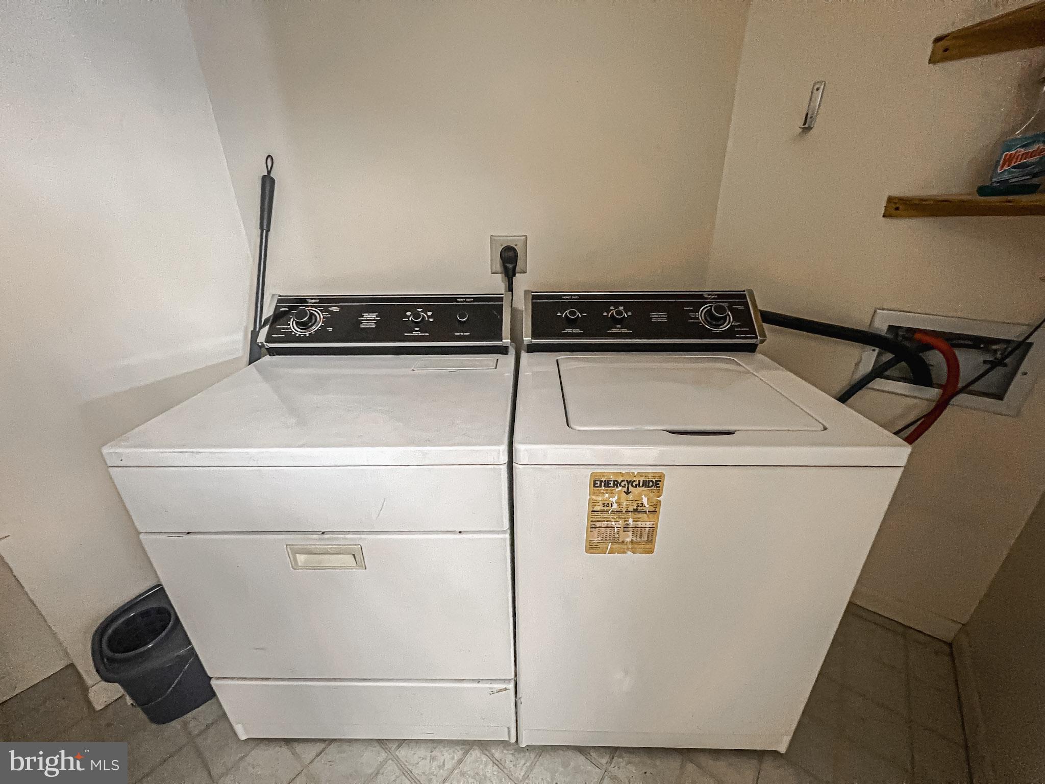 SKYLINE SQUARE CONDO - Residential Lease