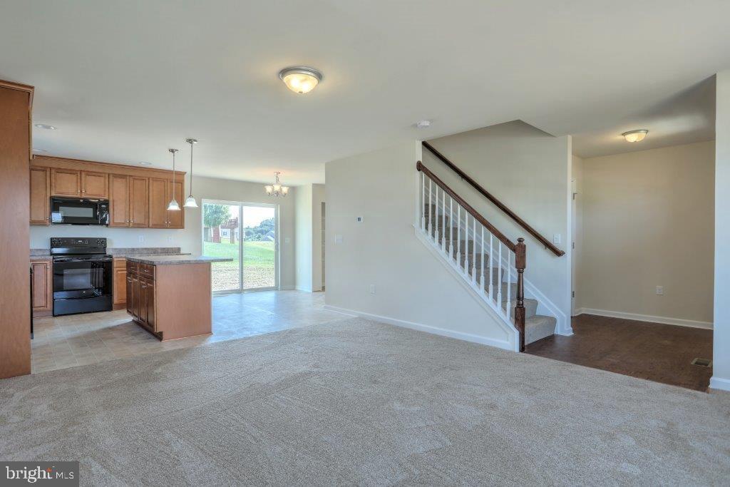 FARM LANE ESTATES - Residential