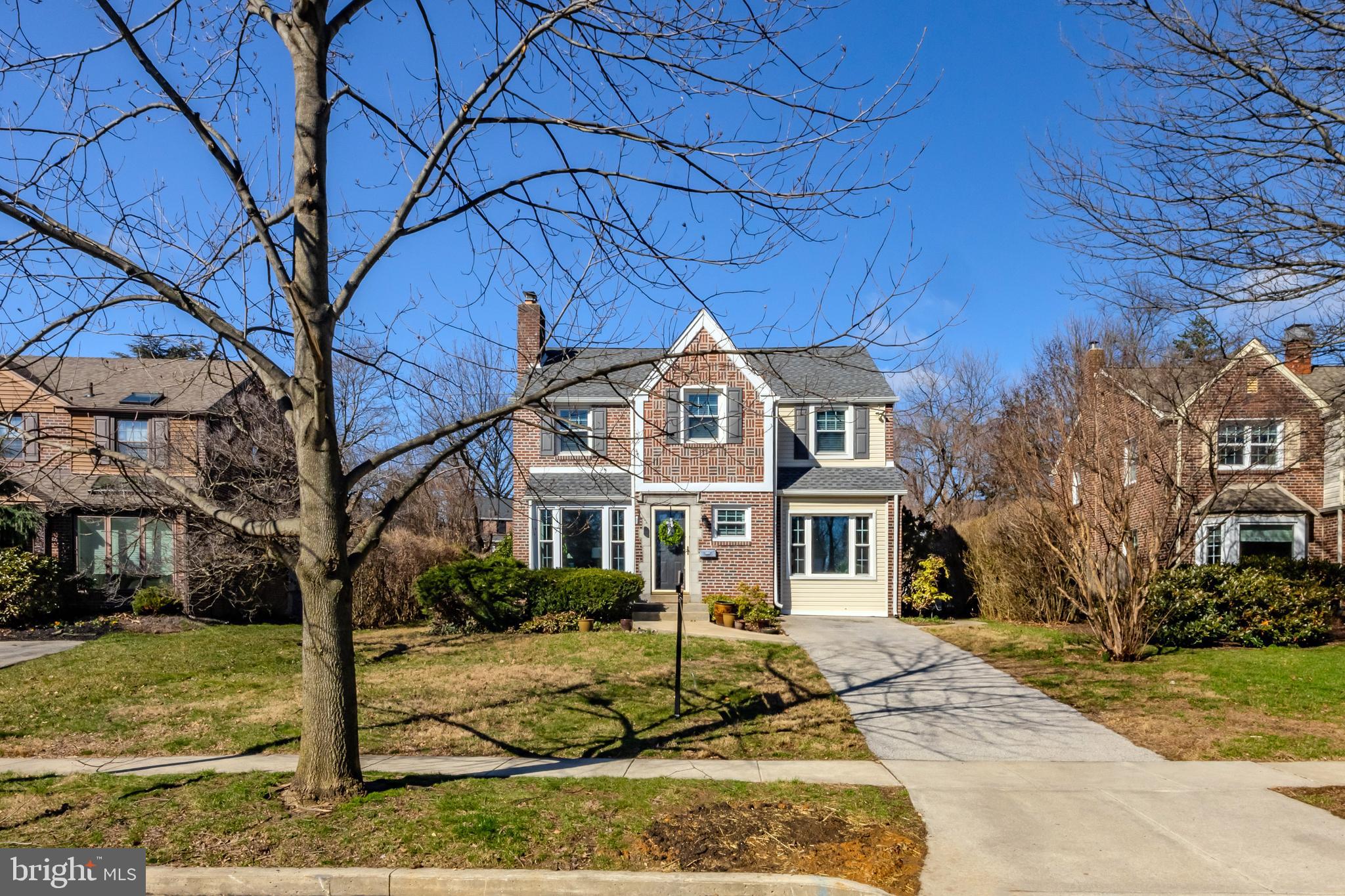 WOODMERE PARK - Residential