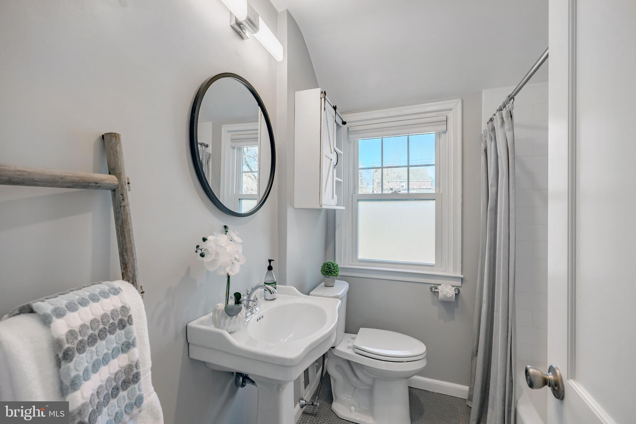 WOODMERE PARK - Residential