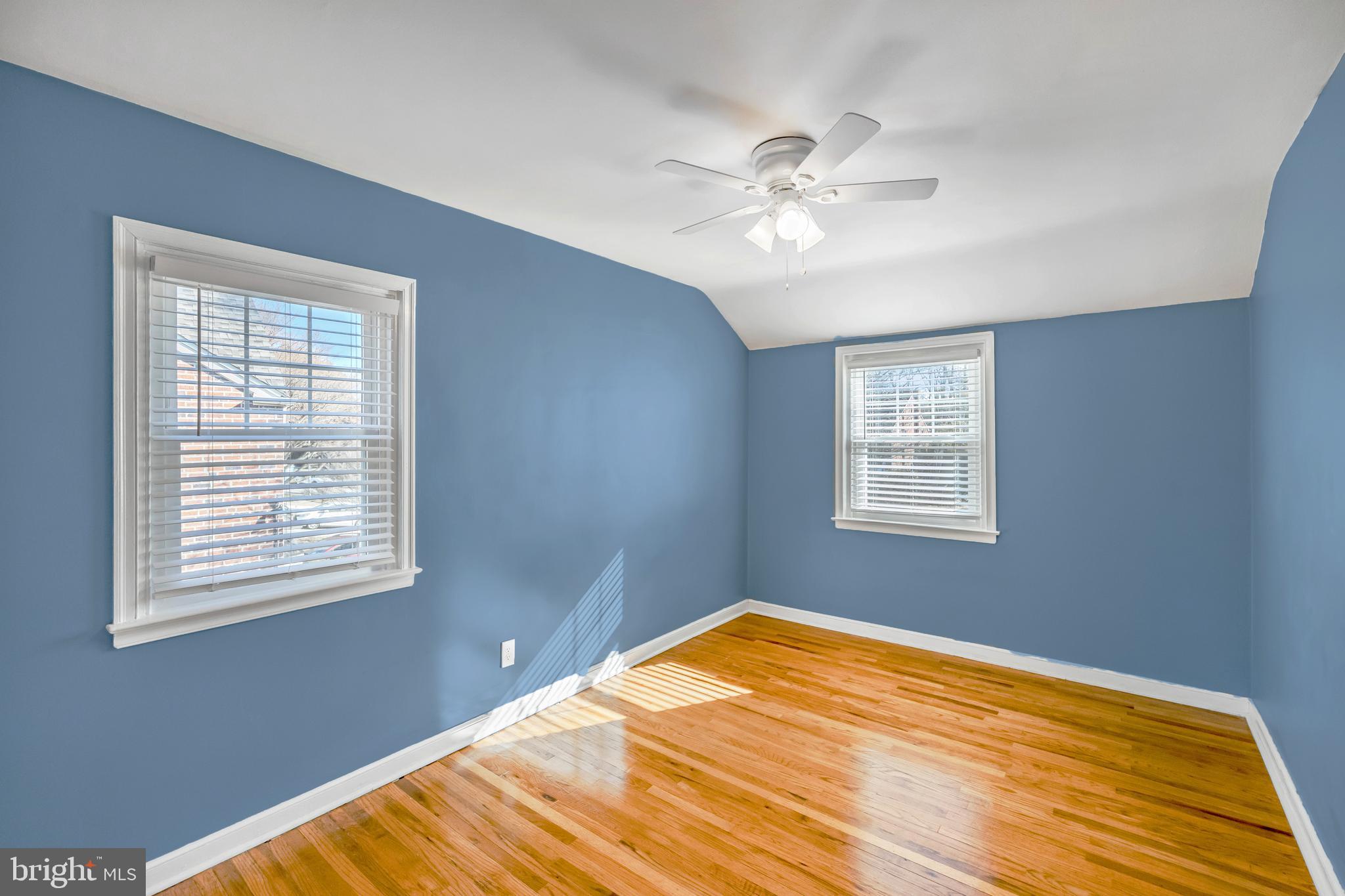 WOODMERE PARK - Residential