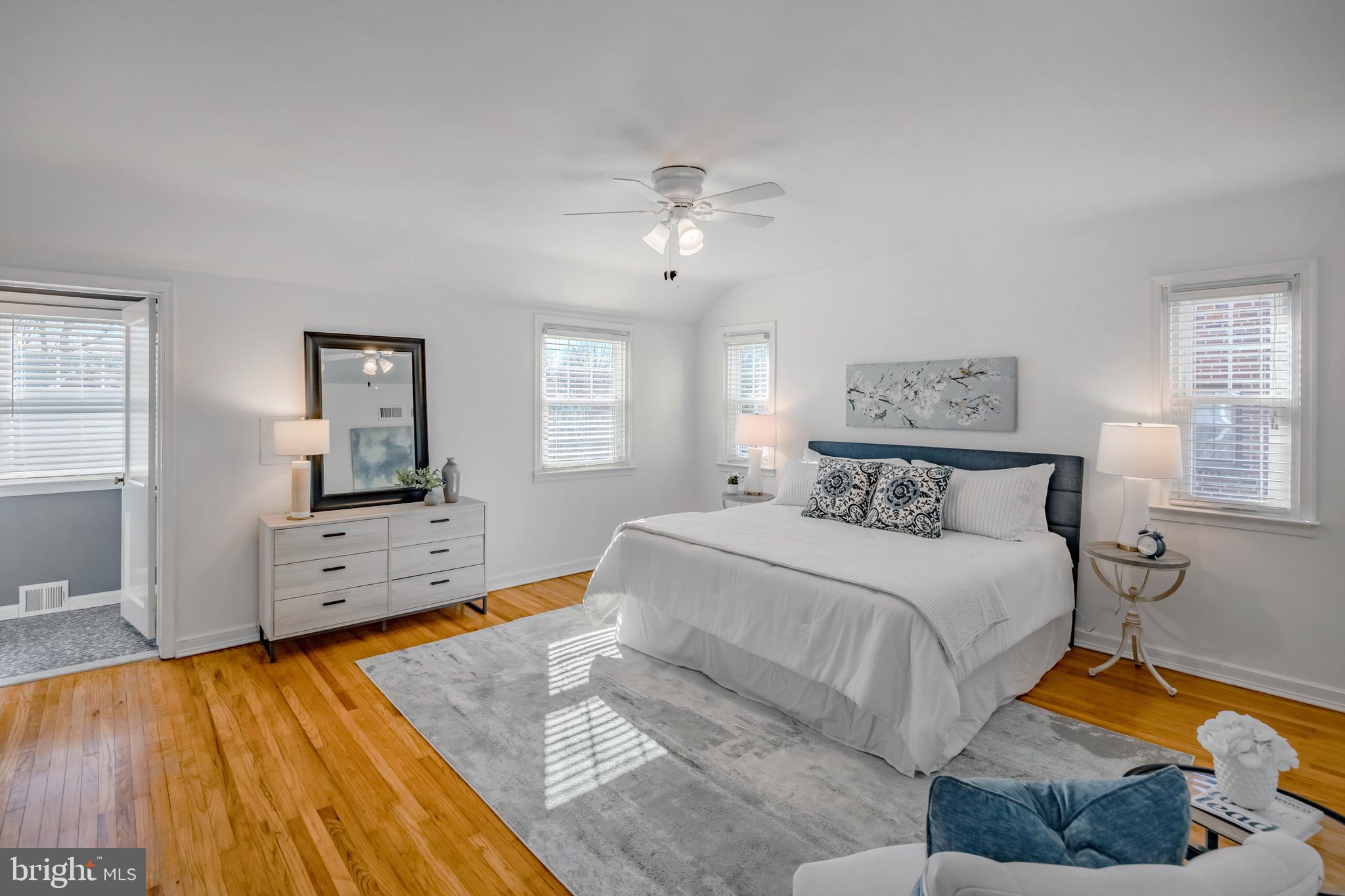 WOODMERE PARK - Residential