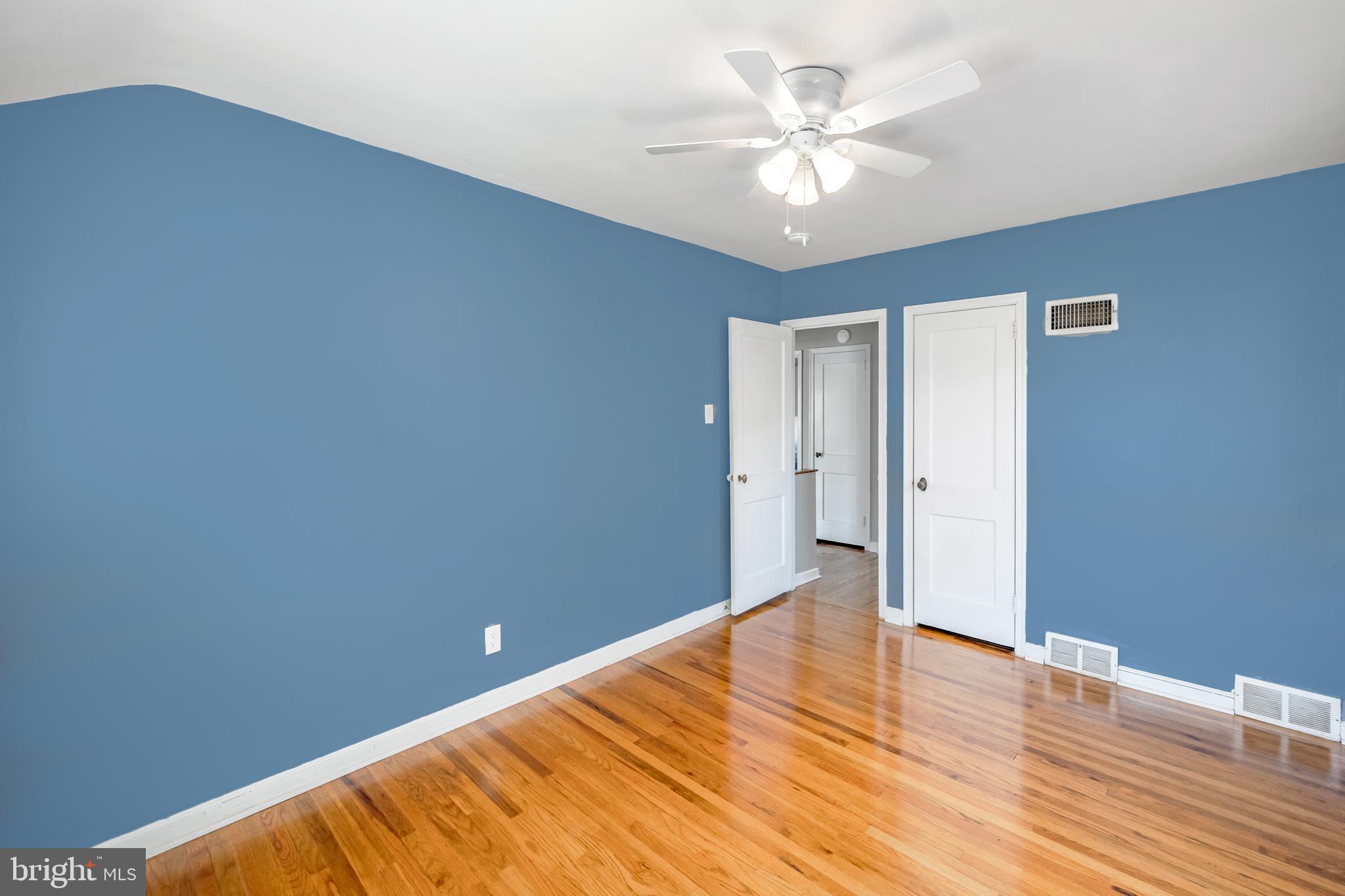 WOODMERE PARK - Residential