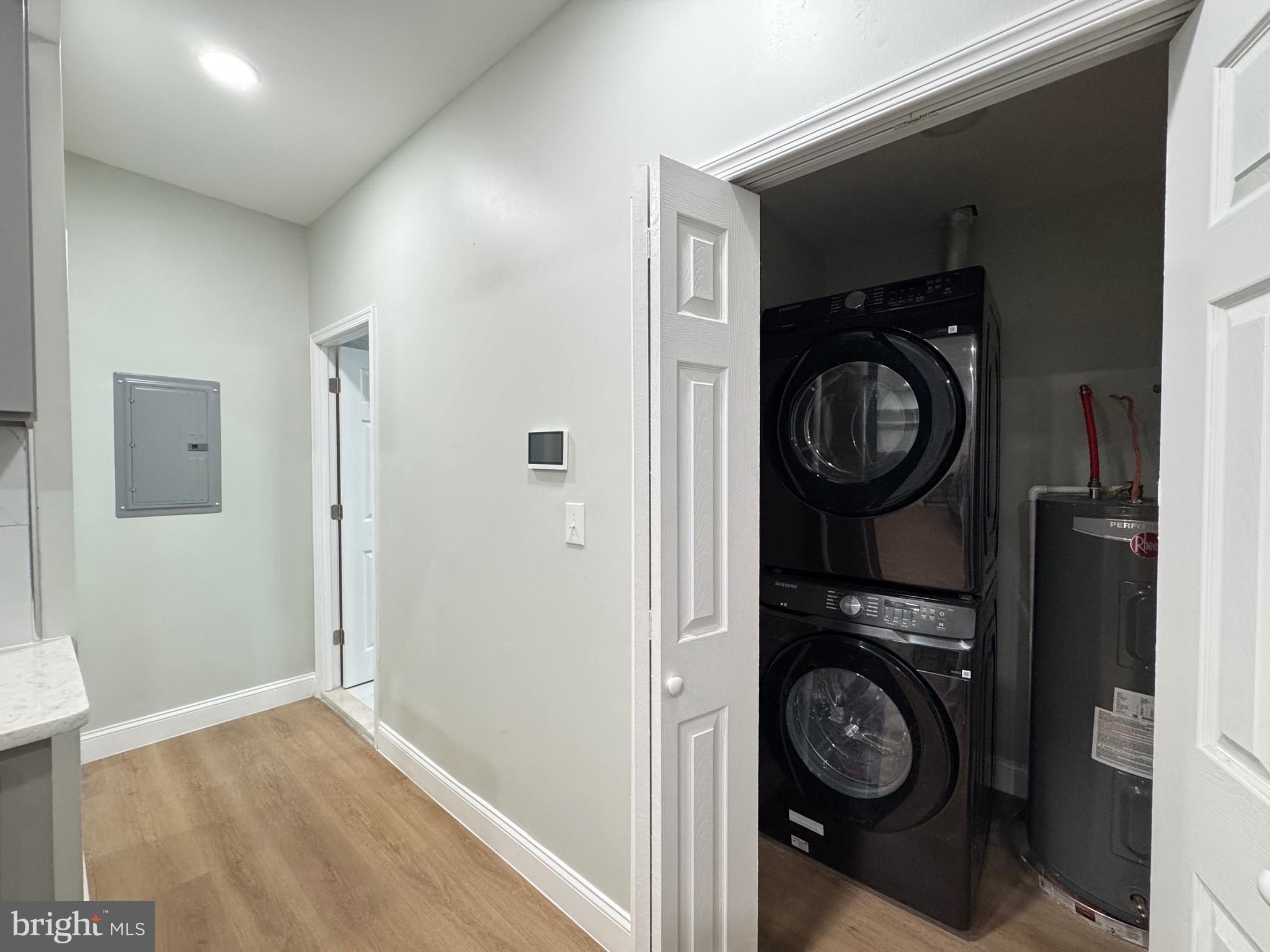 CHINATOWN - Residential Lease