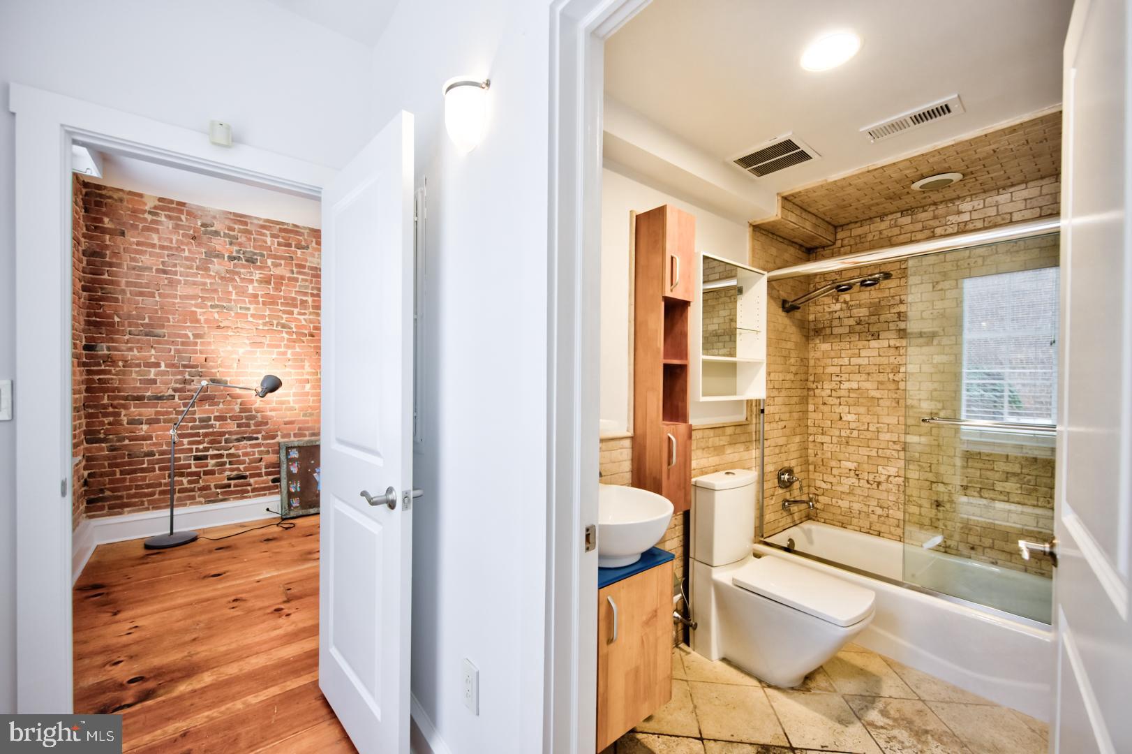 OLD CITY - Residential