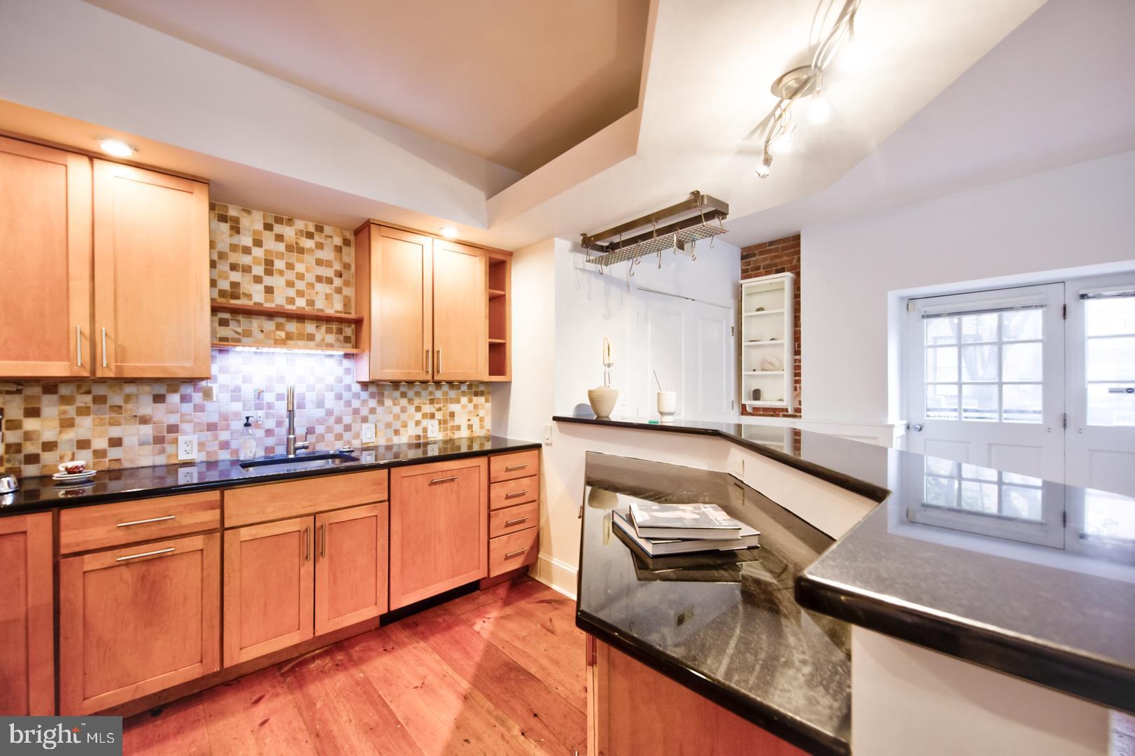 OLD CITY - Residential