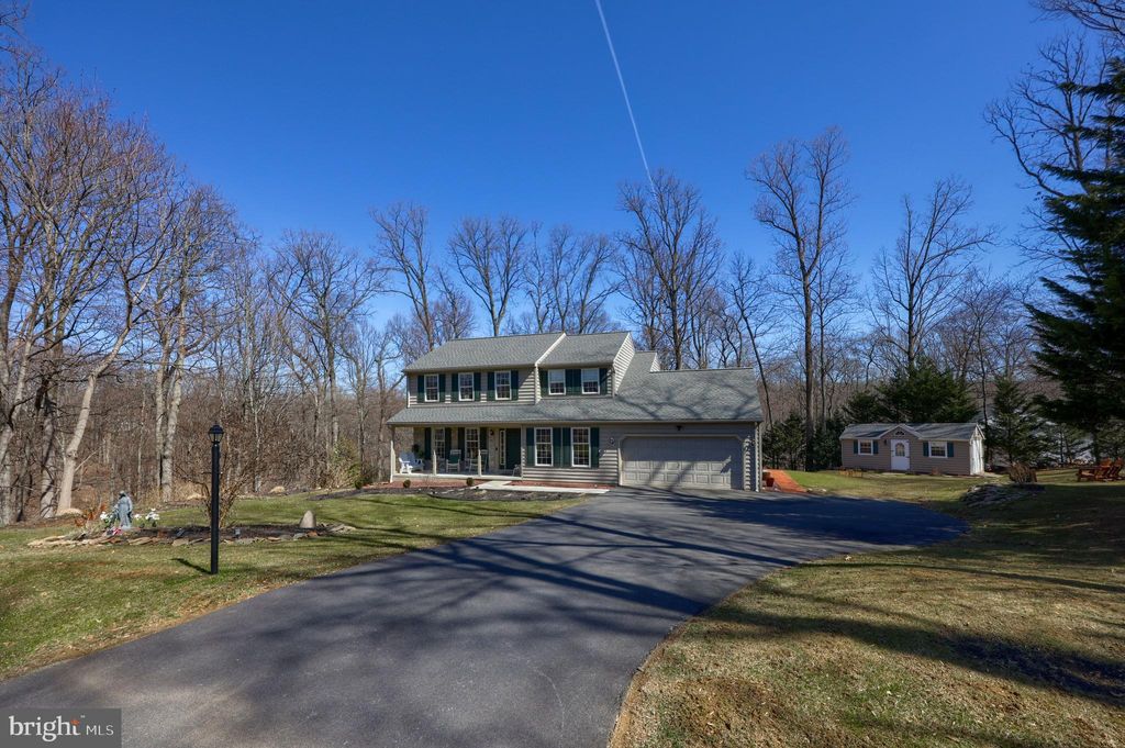 Photo of 13 Windwood Court, QUARRYVILLE, PA 17566 (MLS # PALA2065588)