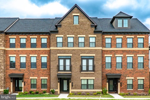 Townhouse For Rent - 43375 Whitehead Terrace<br/> Loudoun County, ASHBURN, VA 20148