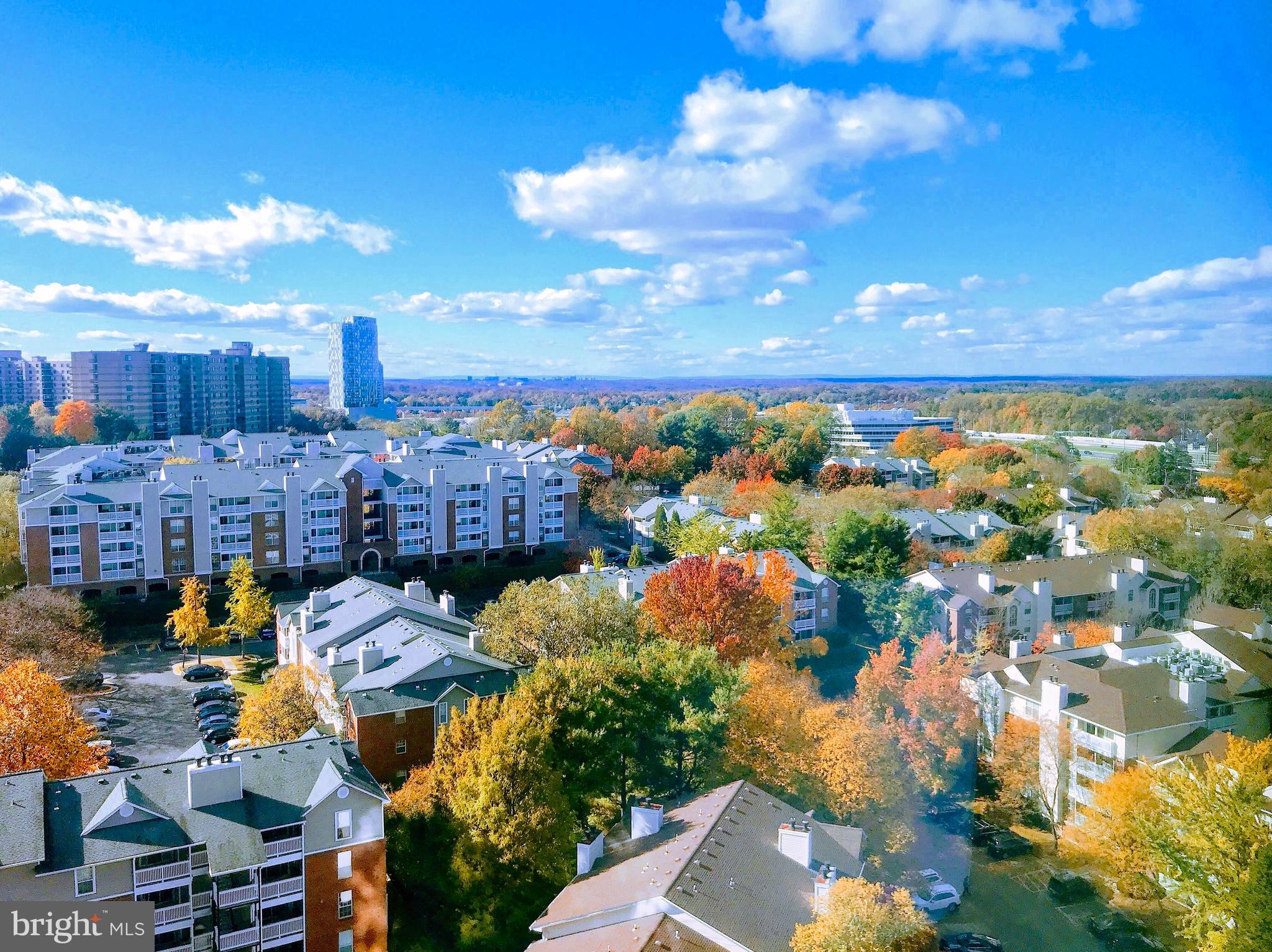 ONE PARK CREST CONDOMINIUM - Residential