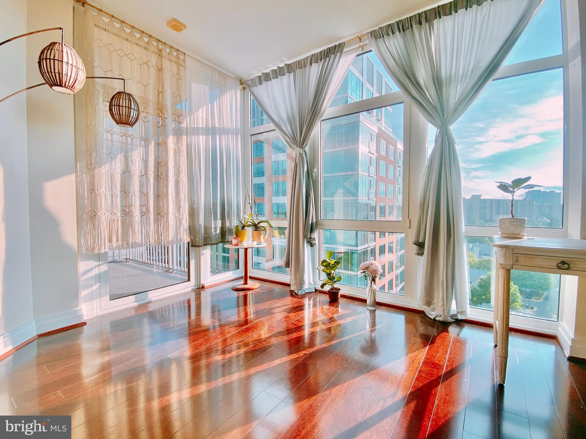 ONE PARK CREST CONDOMINIUM - Residential