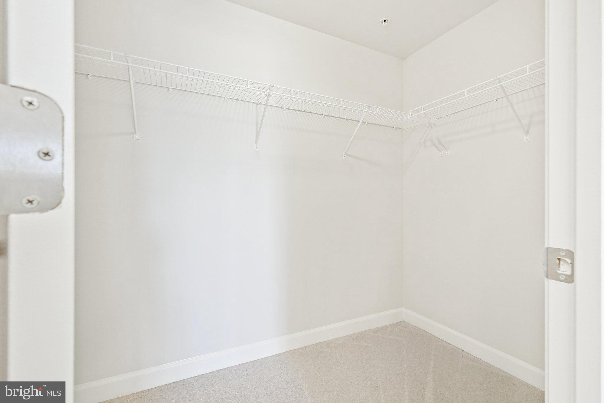 POTOMAC OVERLOOK - Residential