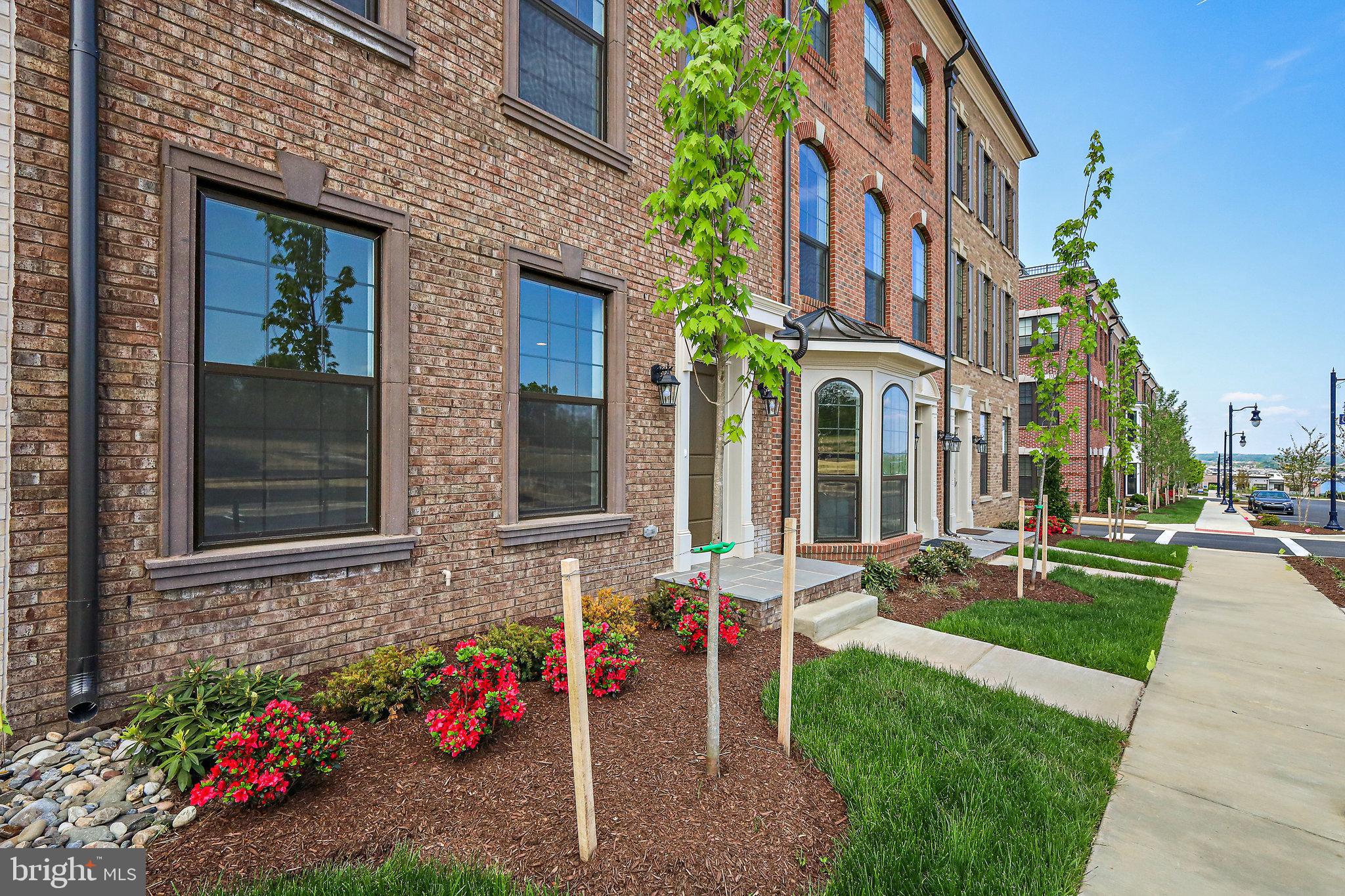 POTOMAC OVERLOOK - Residential