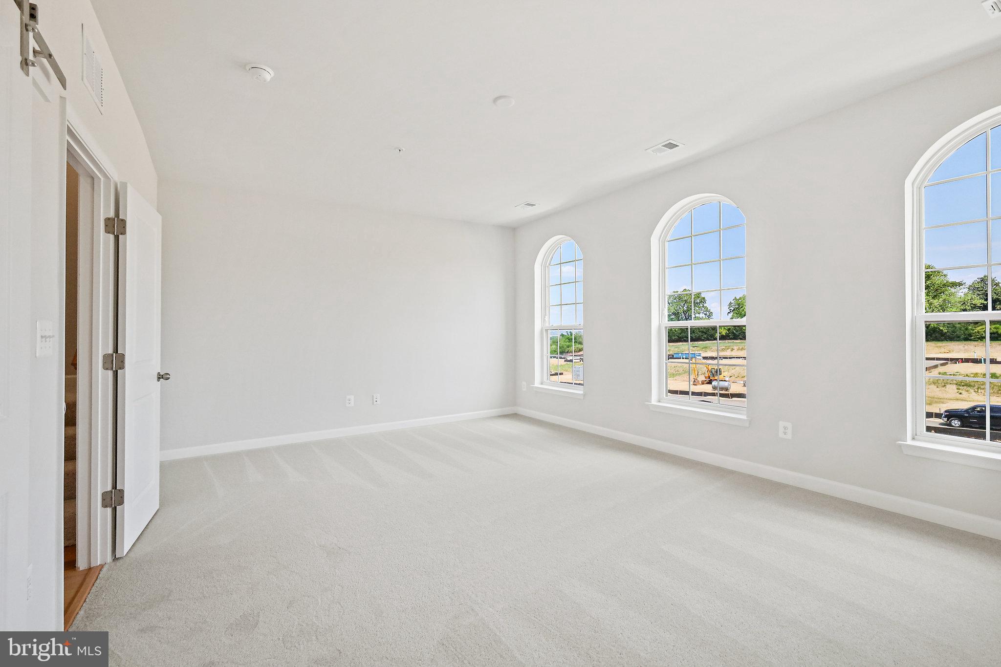 POTOMAC OVERLOOK - Residential