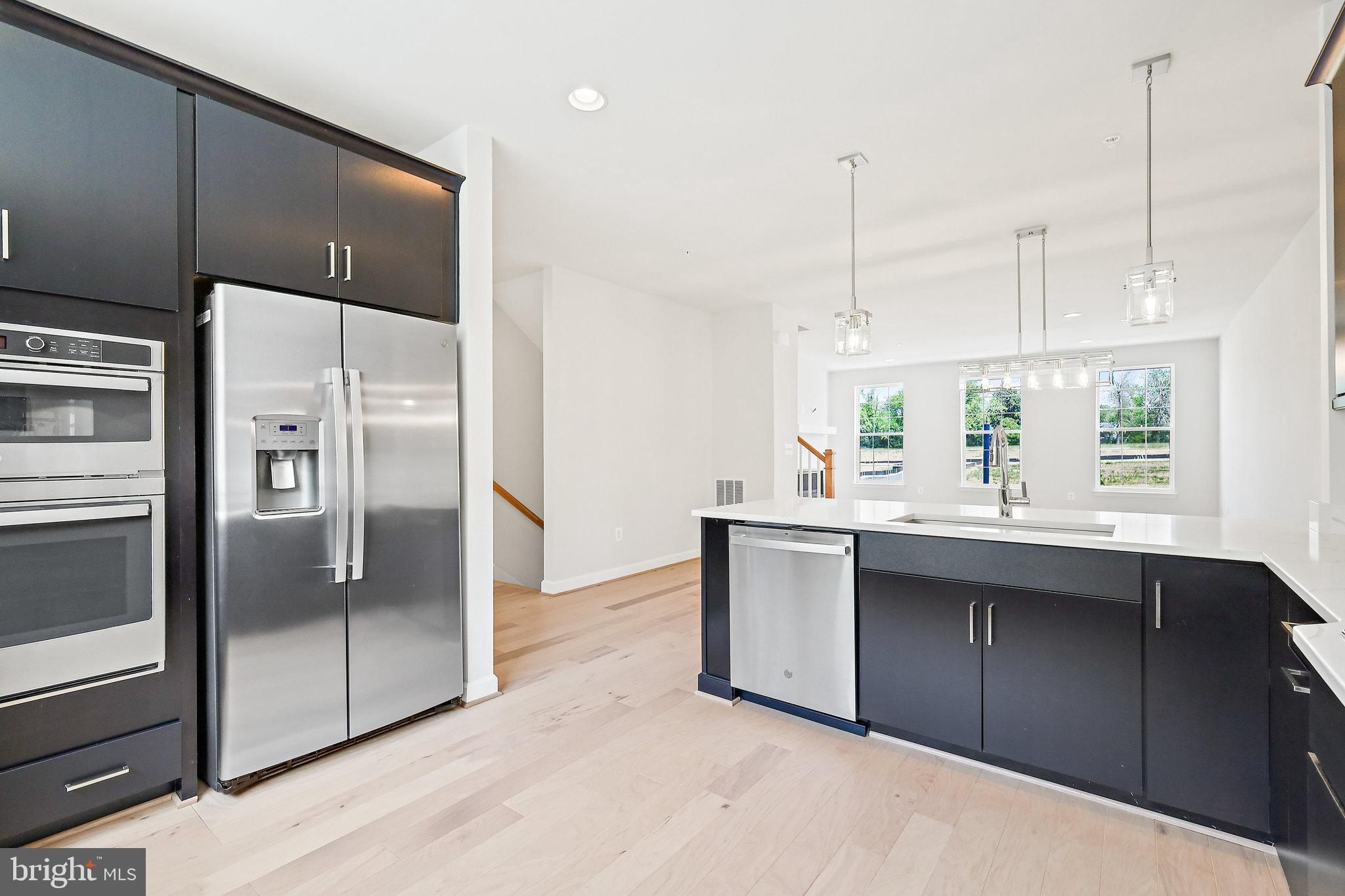 POTOMAC OVERLOOK - Residential