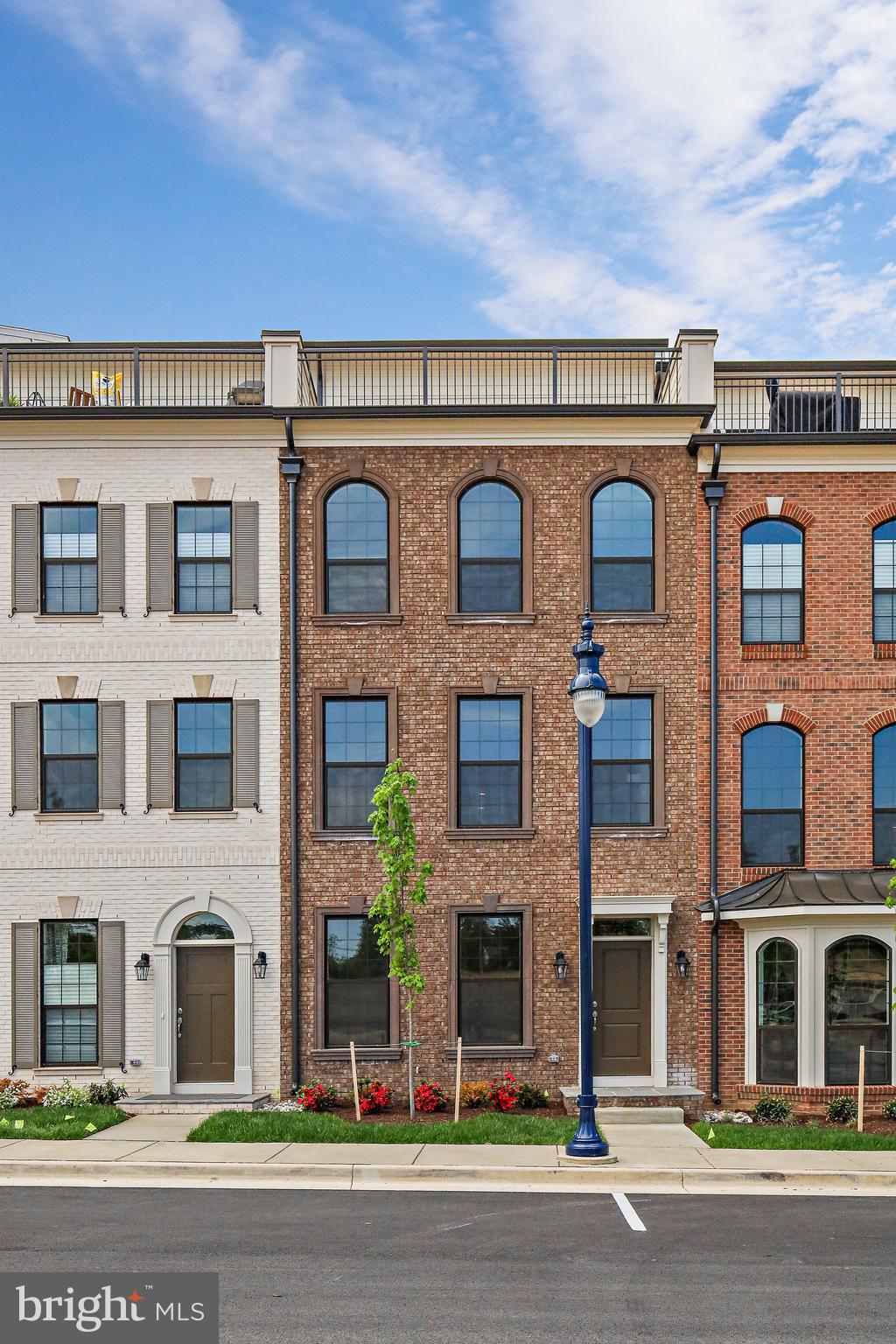 POTOMAC OVERLOOK - Residential