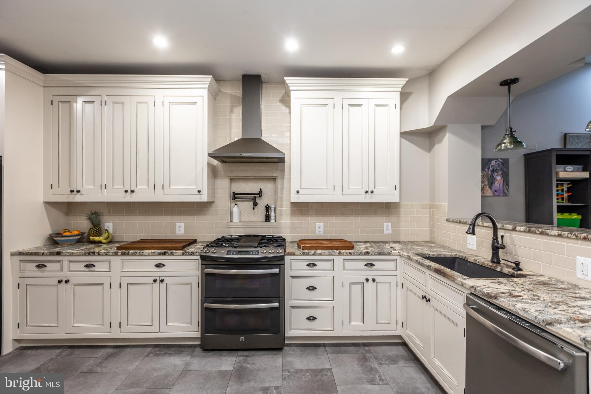 BOLTON HILL HISTORIC DISTRICT - Residential