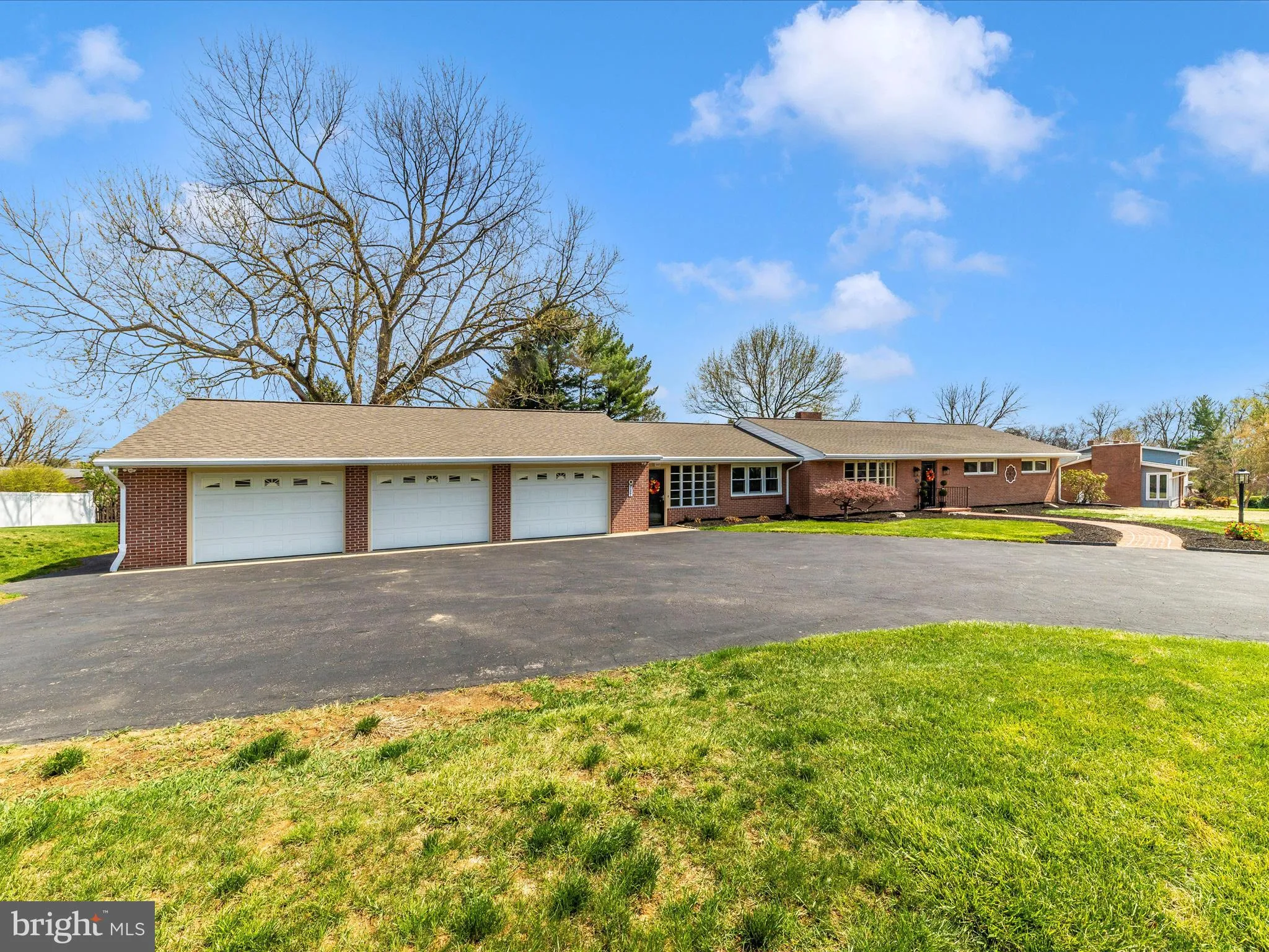 Hagerstown, Maryland 21740, United States, 4 Bedrooms Bedrooms, ,3 BathroomsBathrooms,Residential,Contingent,109251