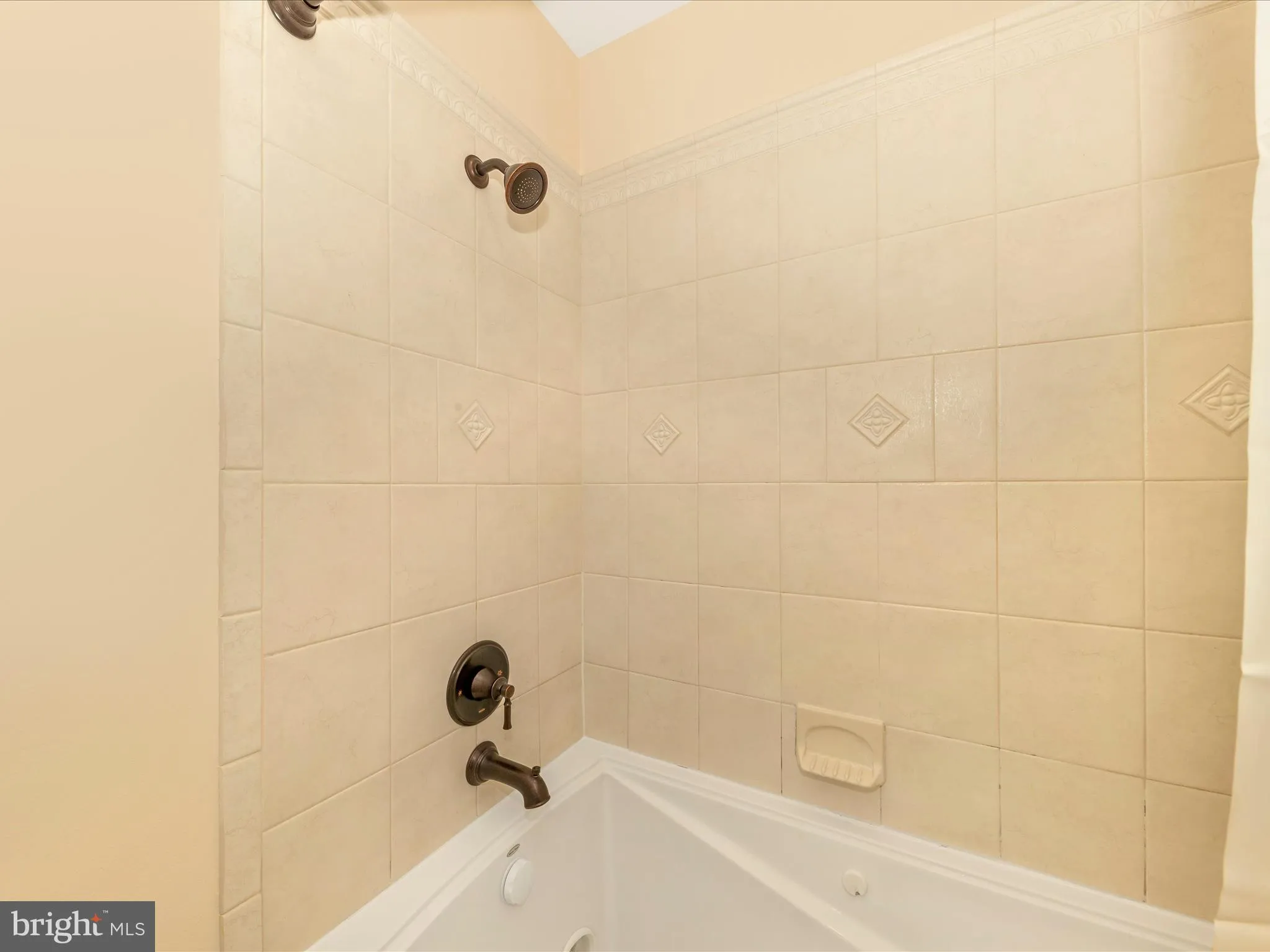 Hagerstown, Maryland 21740, United States, 4 Bedrooms Bedrooms, ,3 BathroomsBathrooms,Residential,Contingent,109251