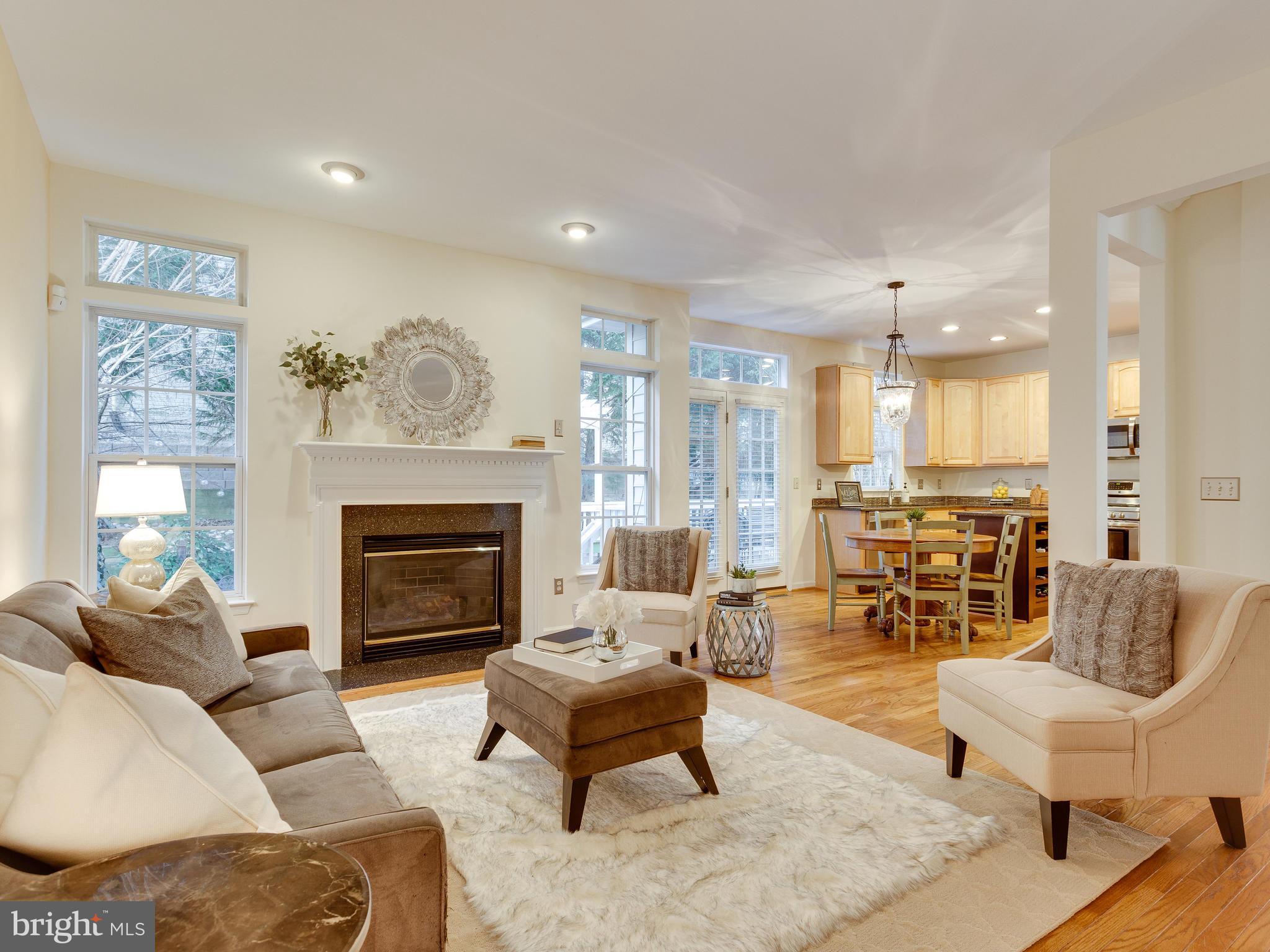 LORTON TOWN CNTR LANDBAY - Residential