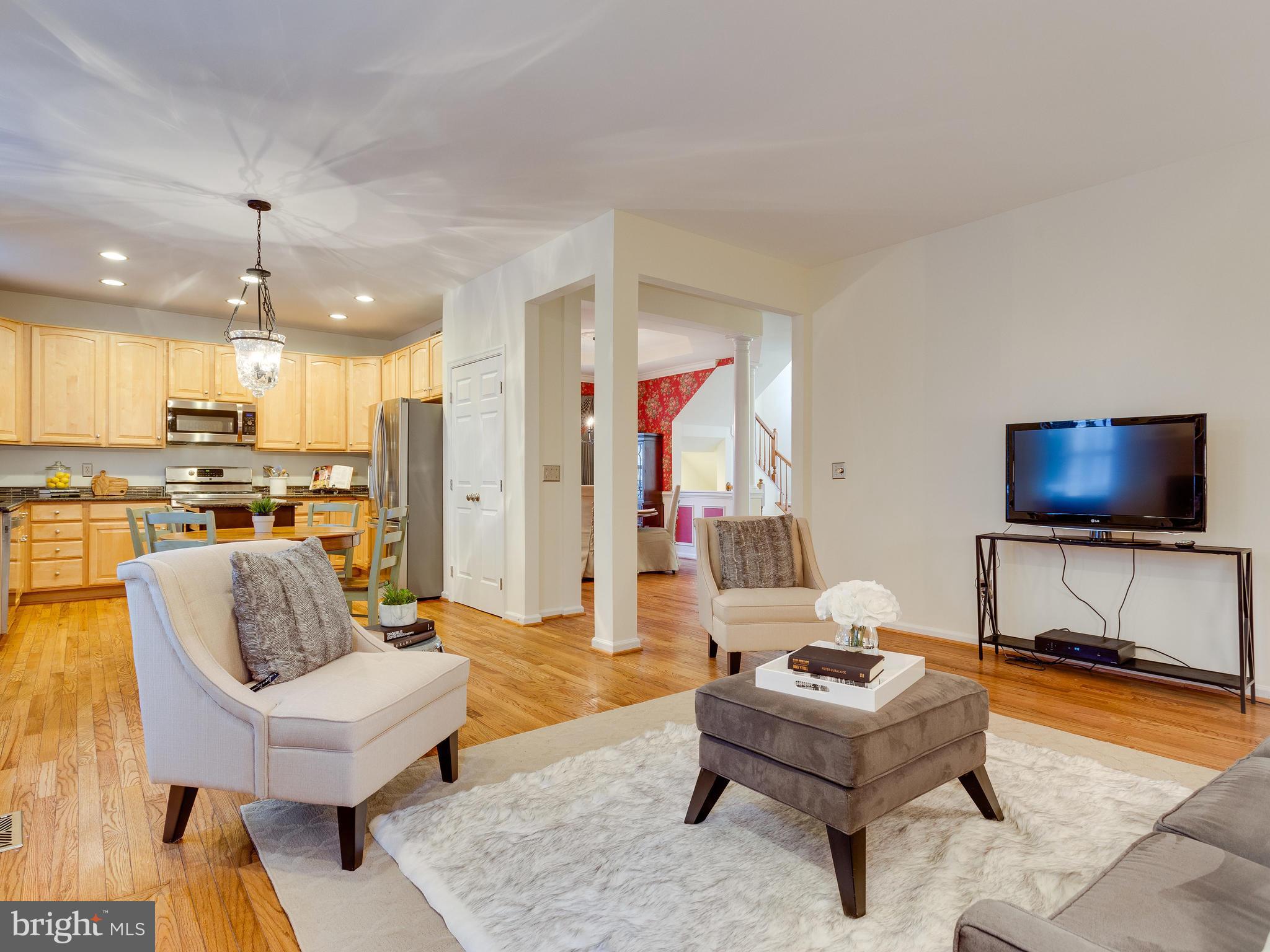 LORTON TOWN CNTR LANDBAY - Residential