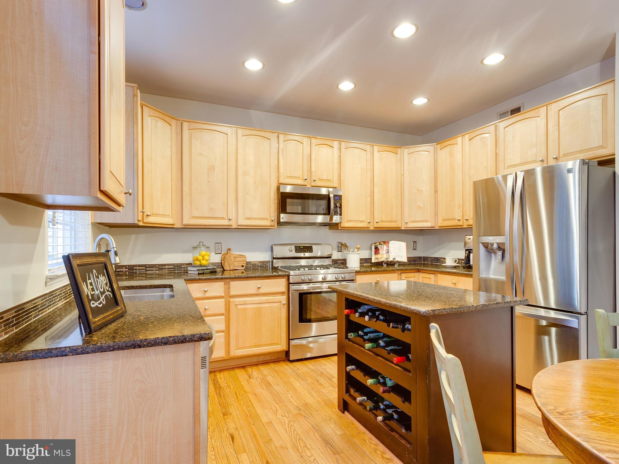 LORTON TOWN CNTR LANDBAY - Residential