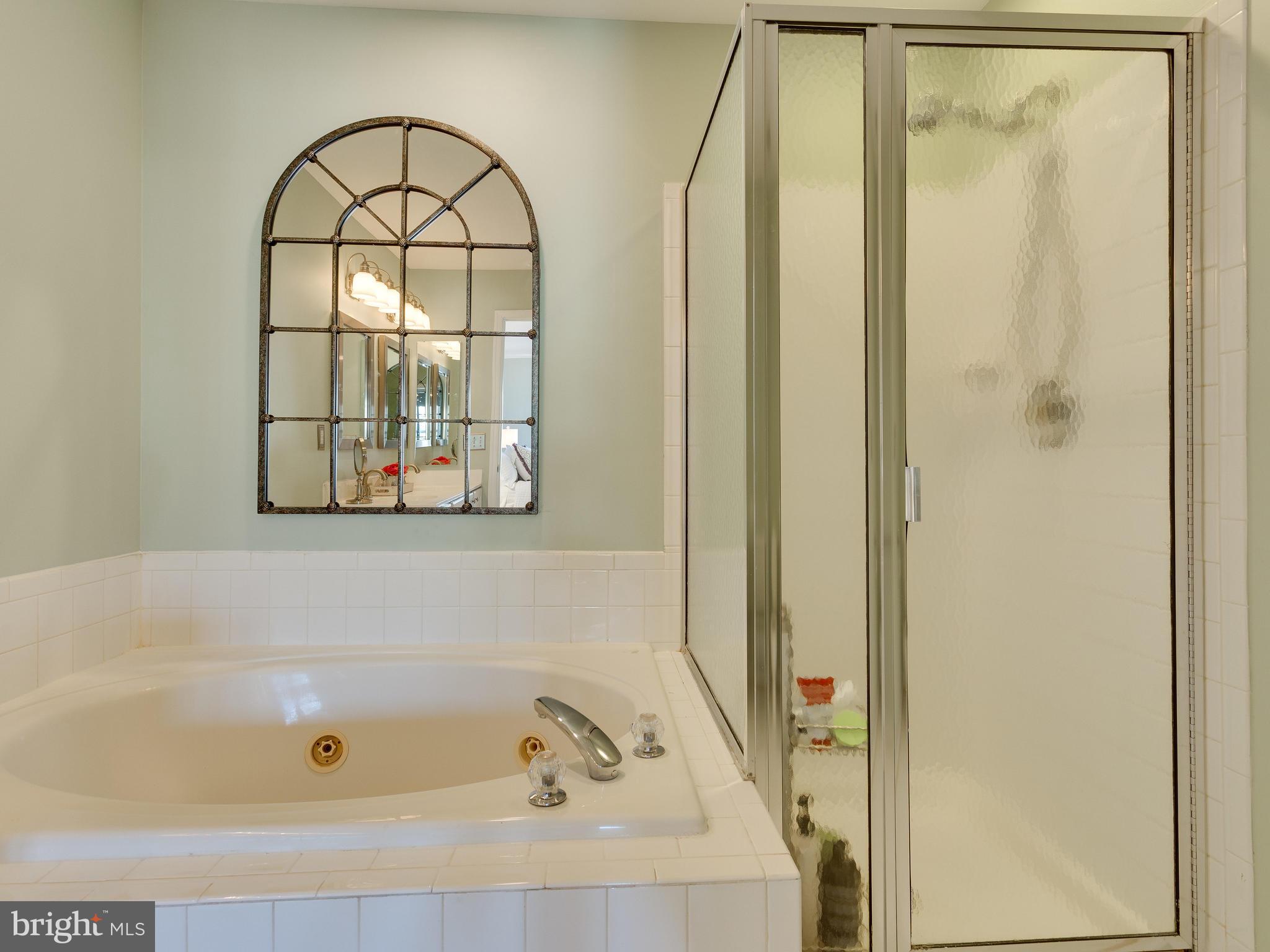 LORTON TOWN CNTR LANDBAY - Residential