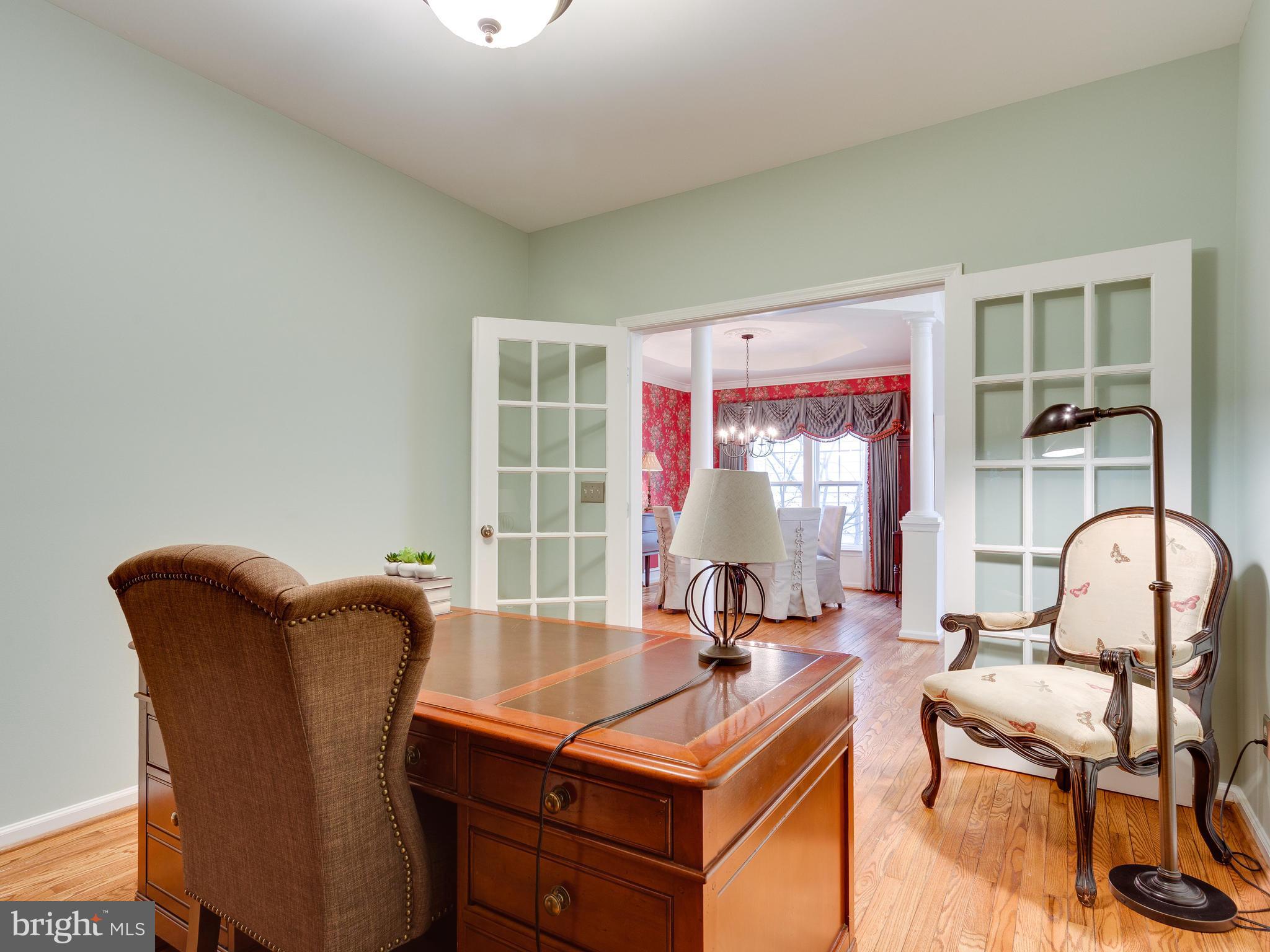 LORTON TOWN CNTR LANDBAY - Residential