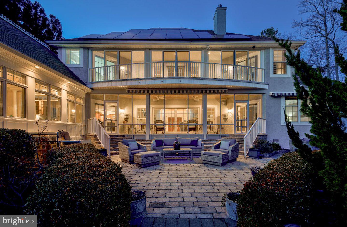 108 W BUCKINGHAM DRIVE