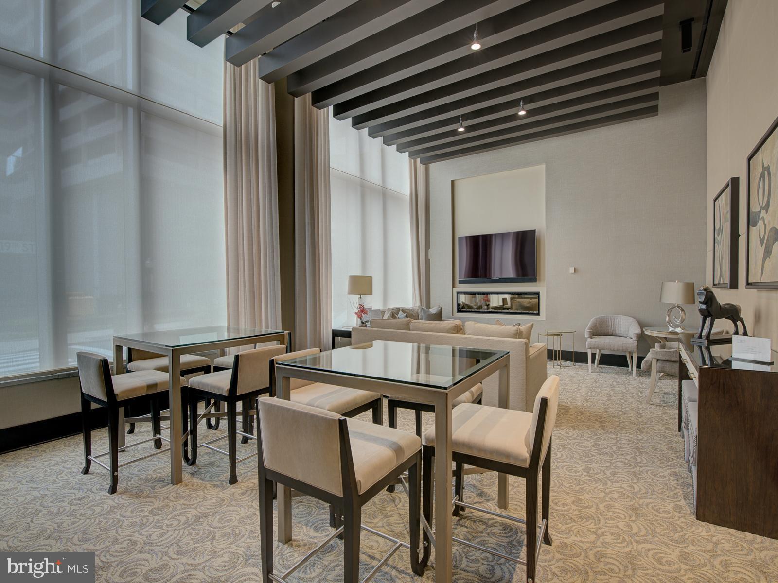 ROSSLYN - Residential