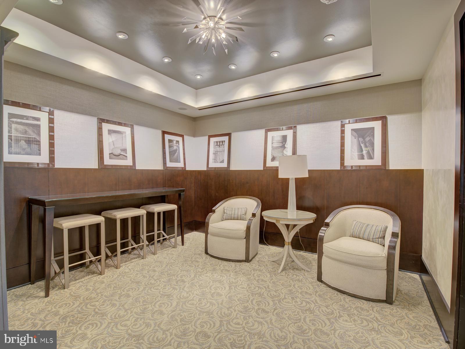 ROSSLYN - Residential