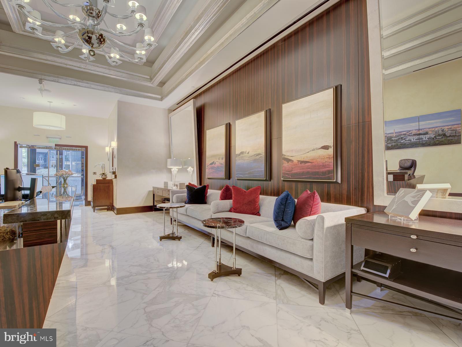 ROSSLYN - Residential