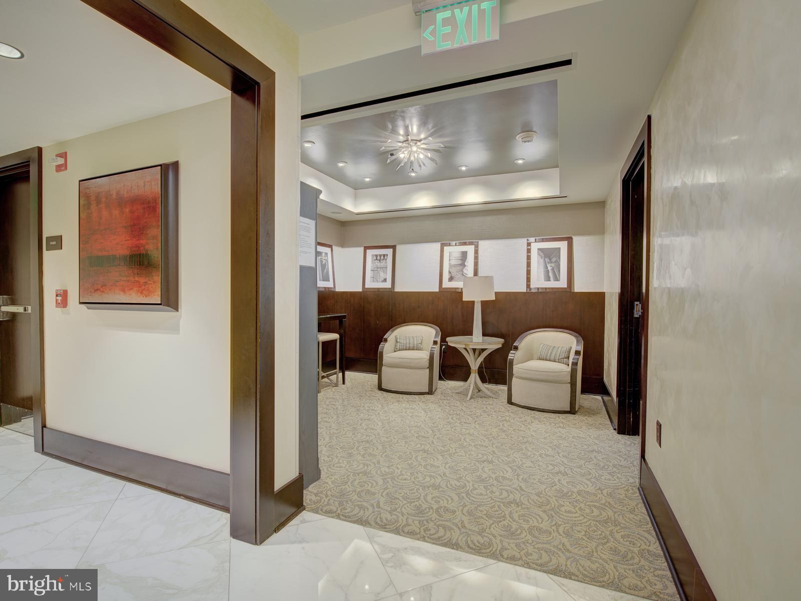 ROSSLYN - Residential