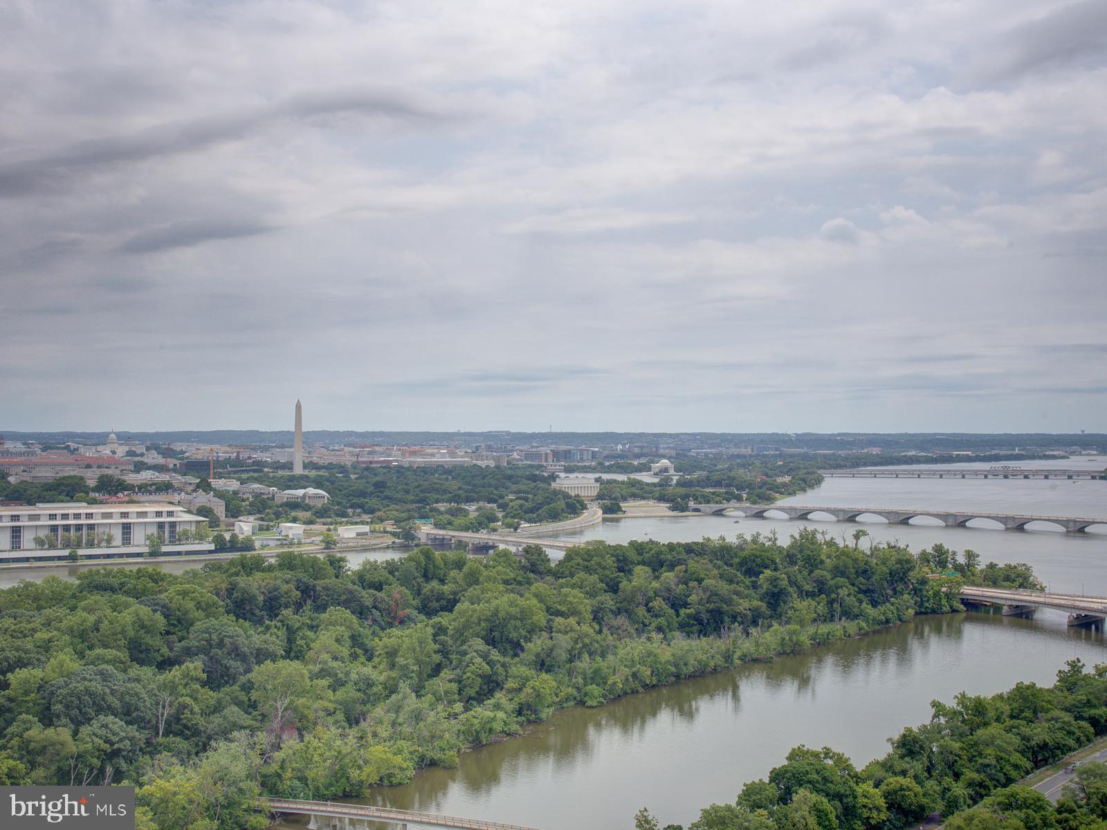 ROSSLYN - Residential