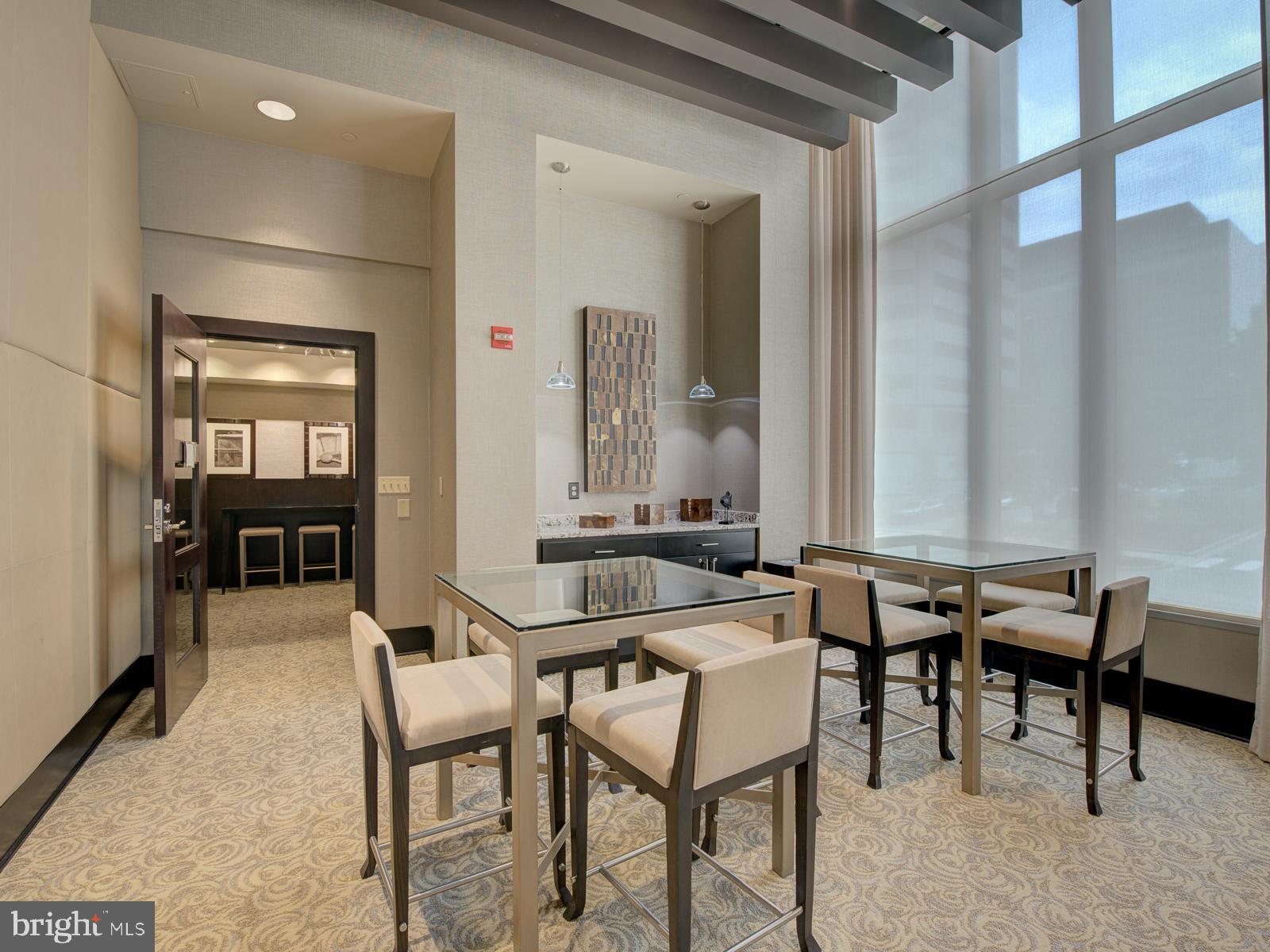 ROSSLYN - Residential