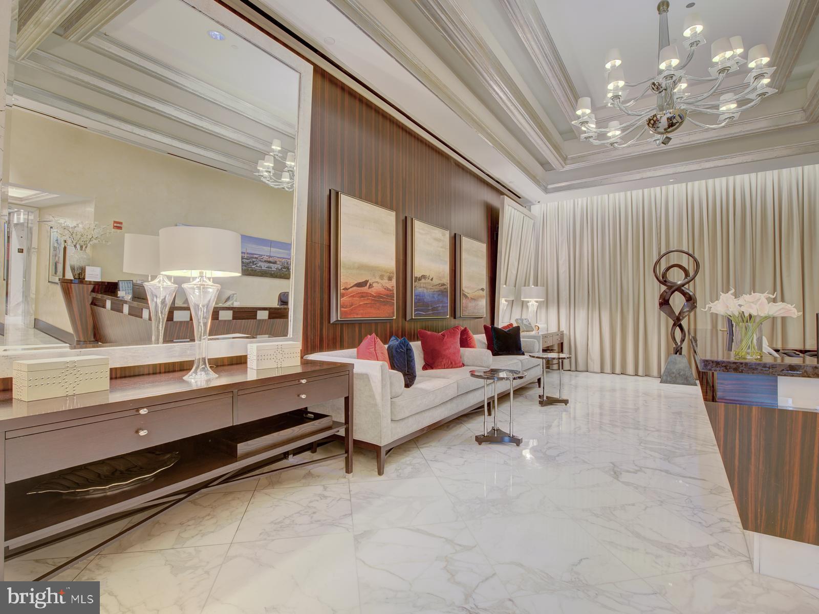 ROSSLYN - Residential