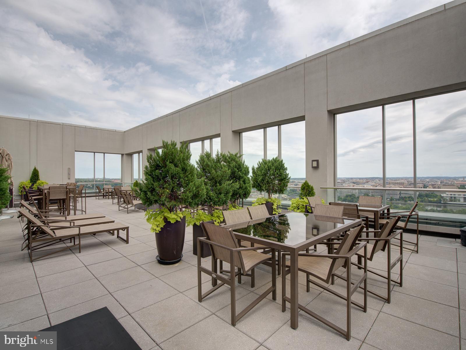 ROSSLYN - Residential