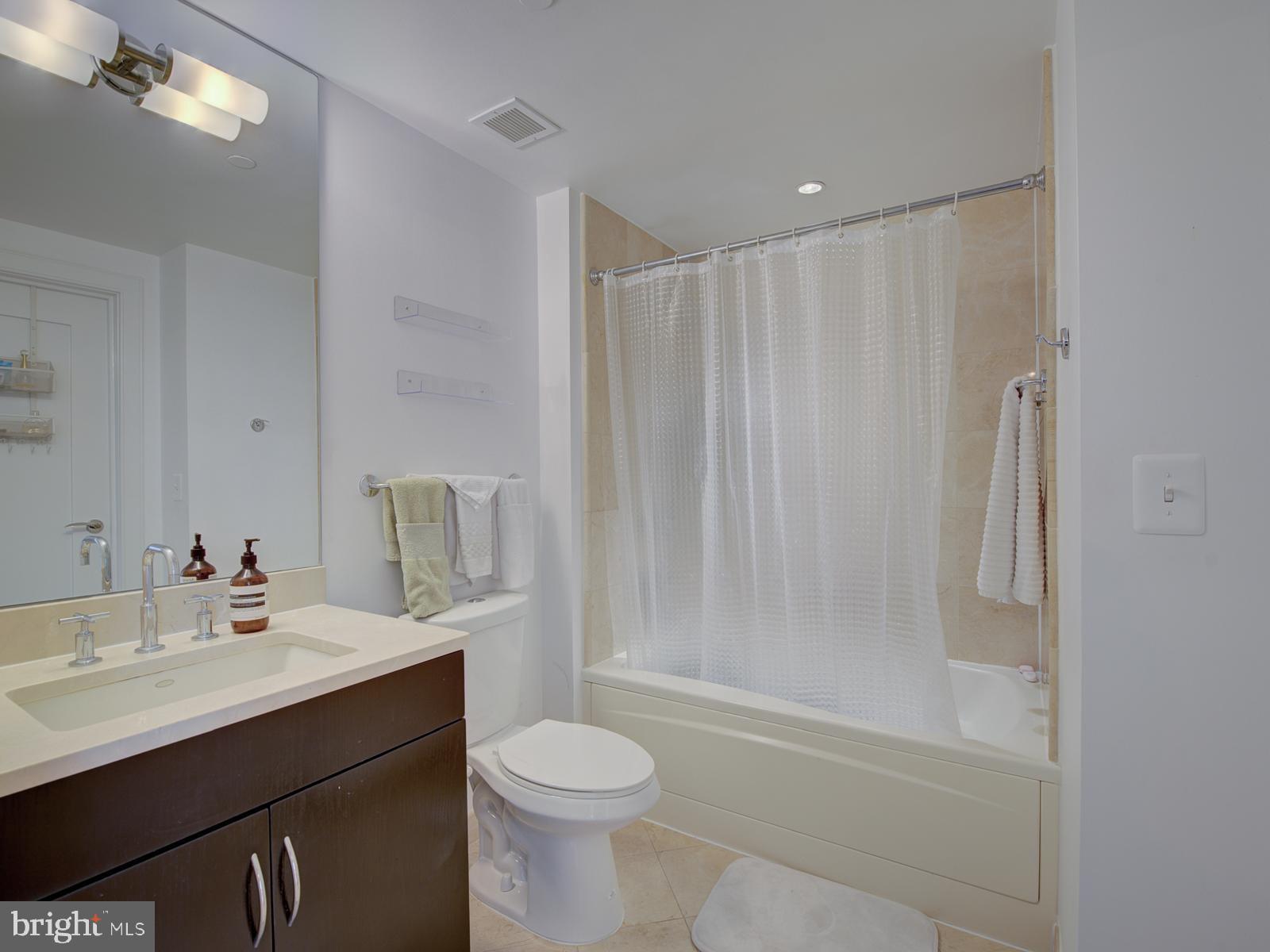 ROSSLYN - Residential